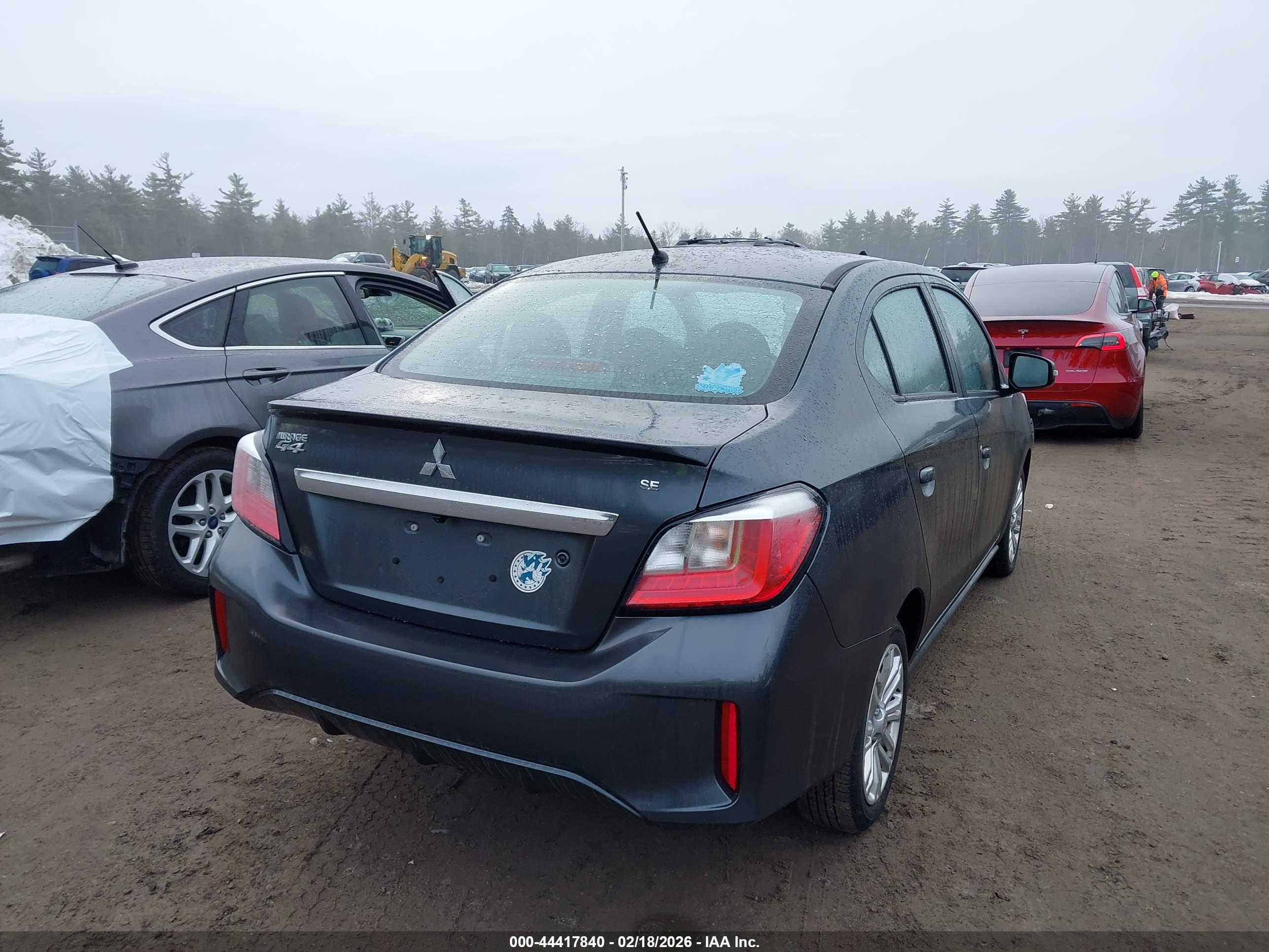 MITSUBISHI MIRAGE image 4