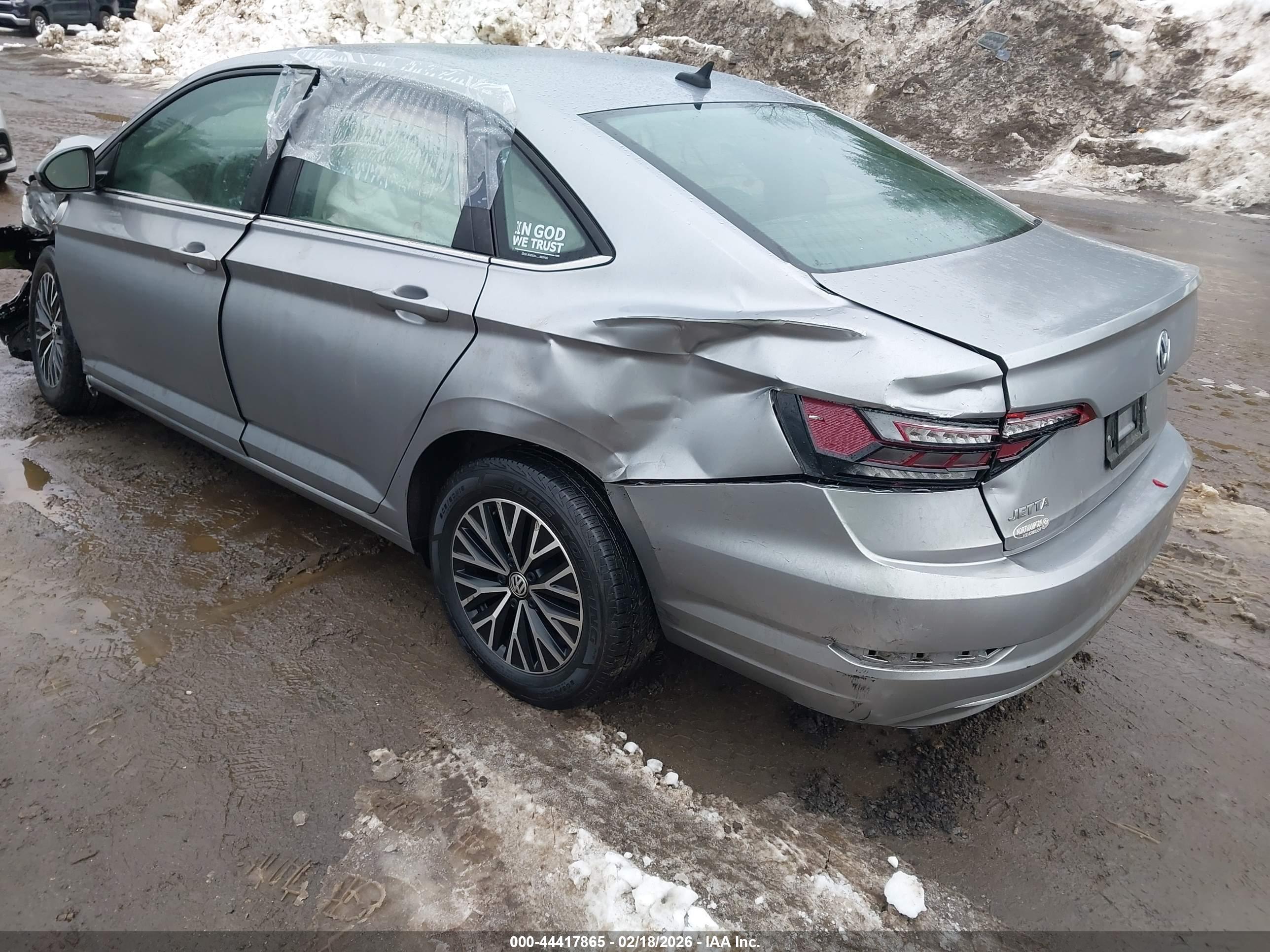 VOLKSWAGEN JETTA image 3