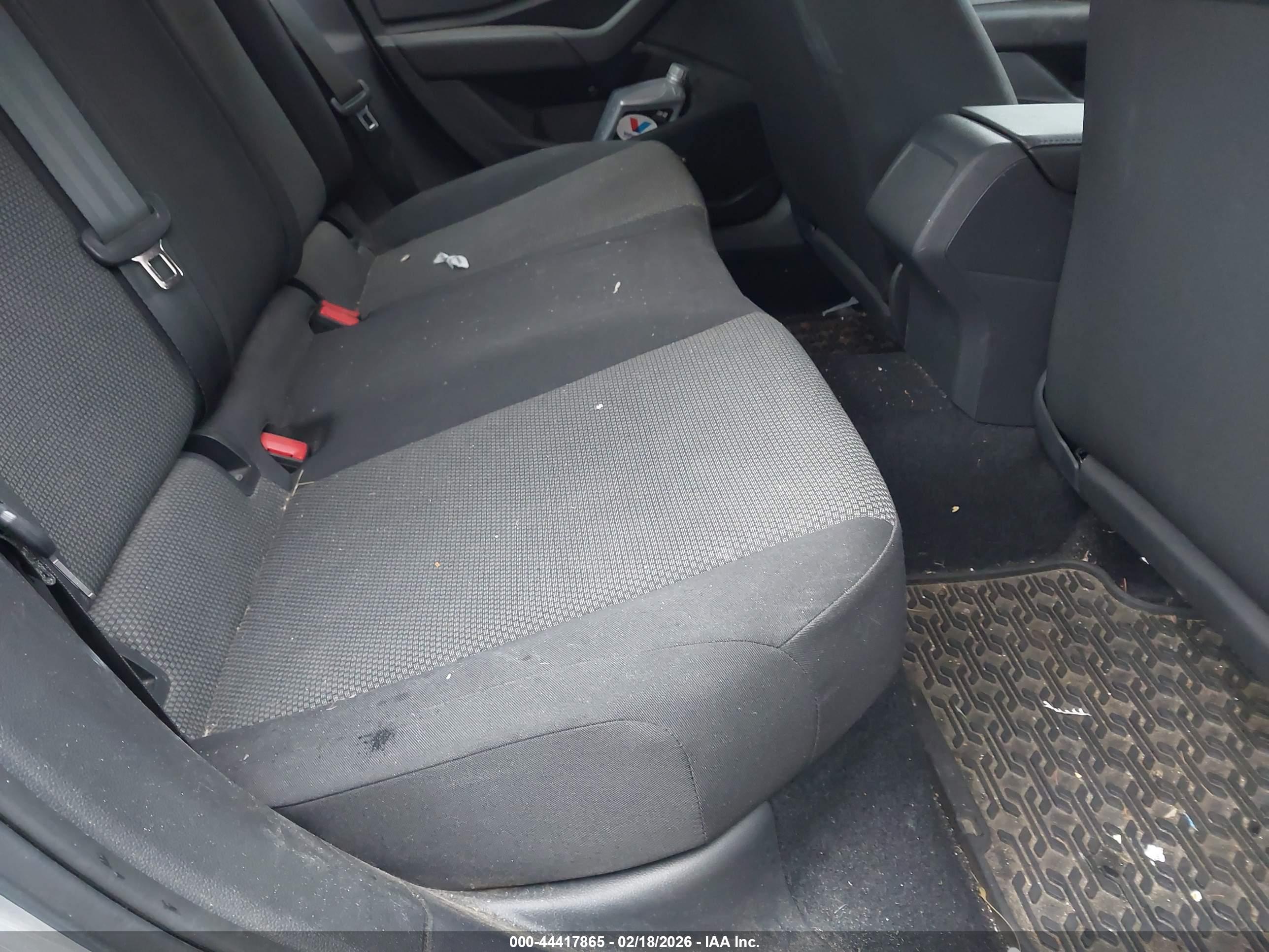 VOLKSWAGEN JETTA image 8