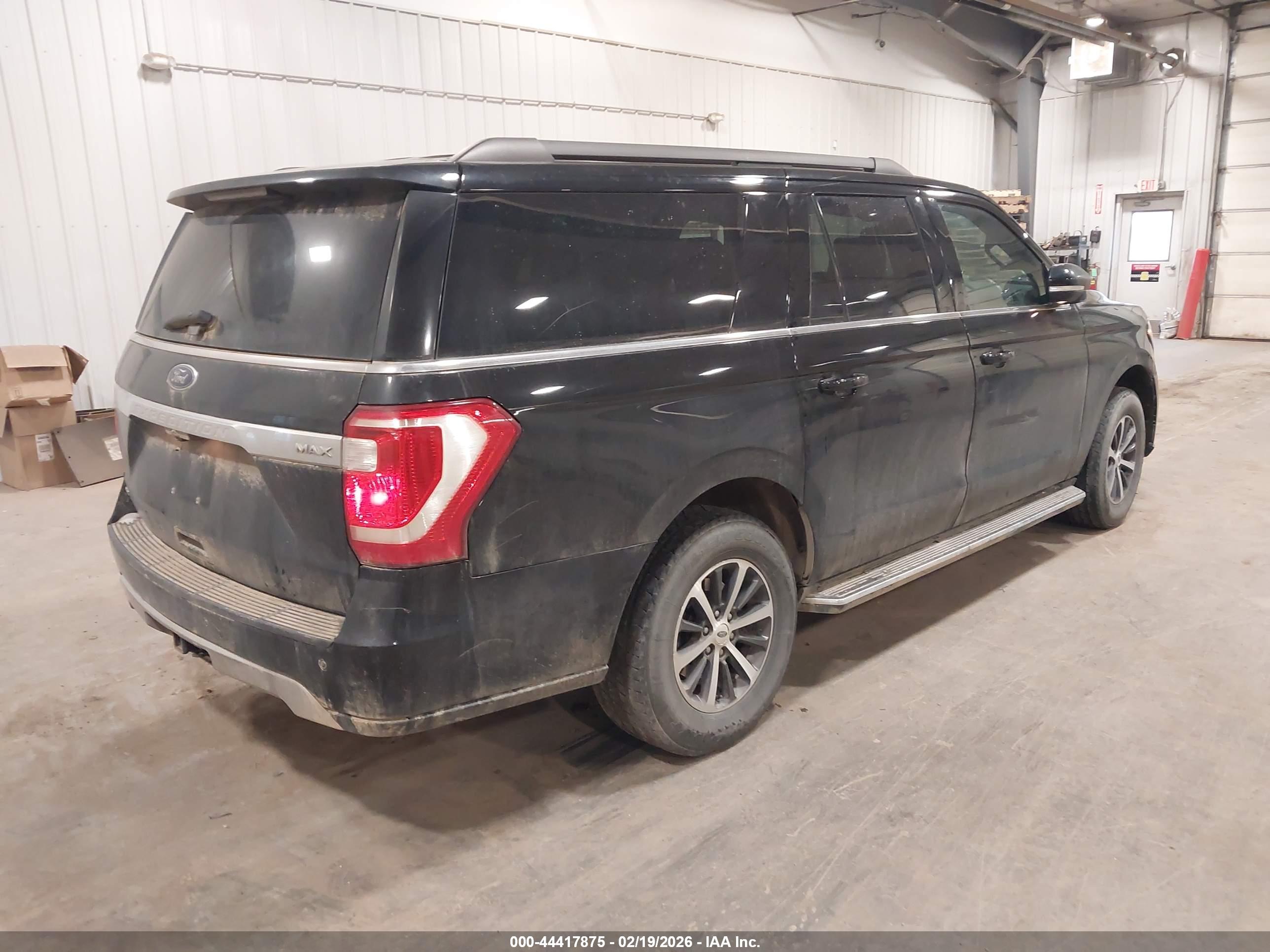 FORD EXPEDITION image 4