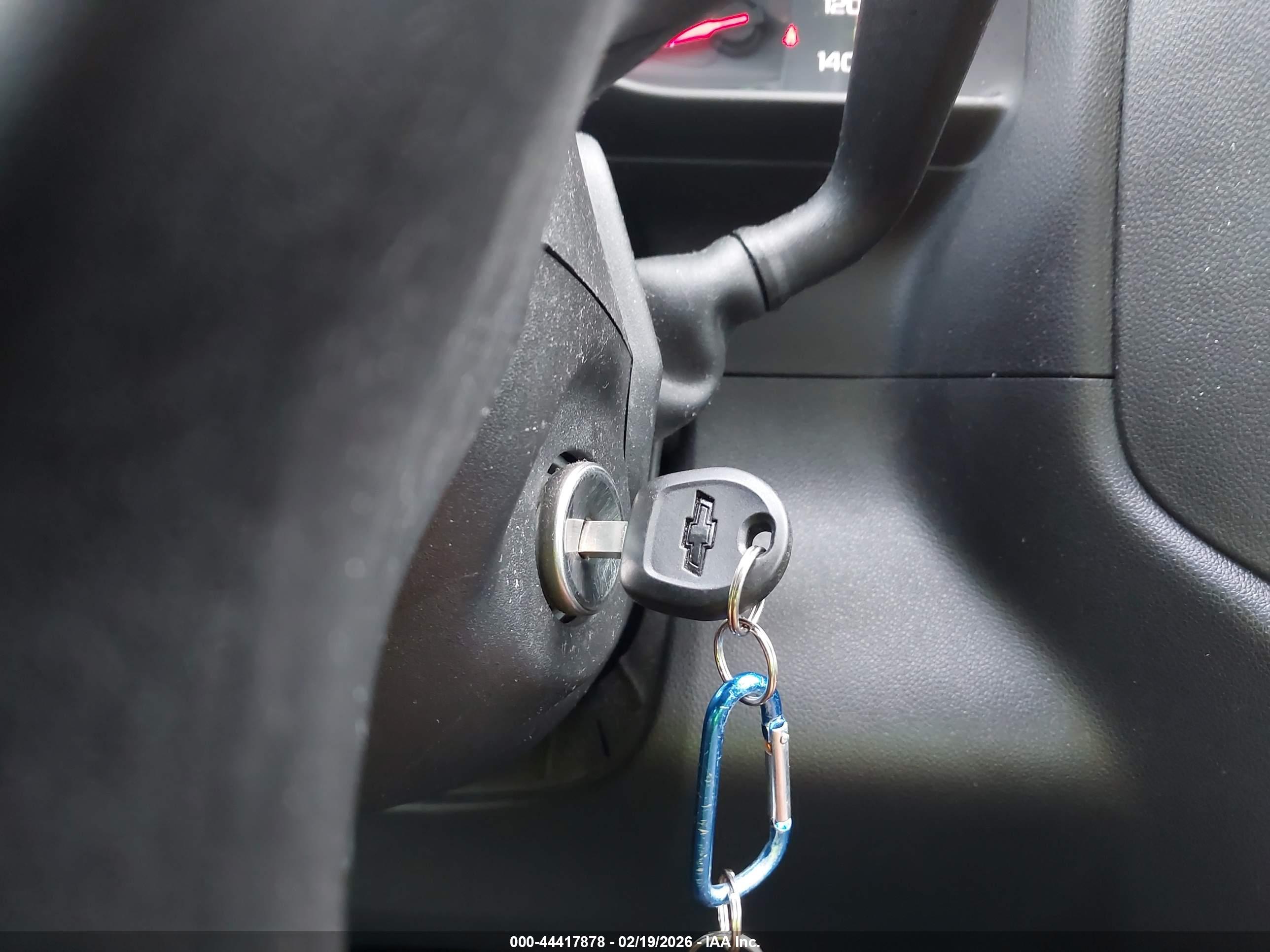 CHEVROLET SILVERADO image 11