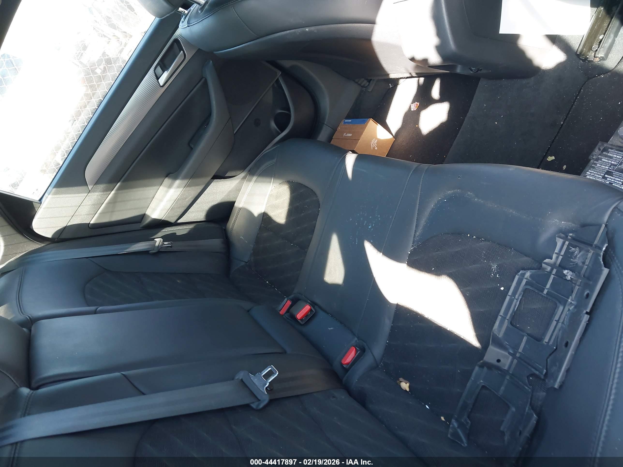 HYUNDAI SONATA image 8