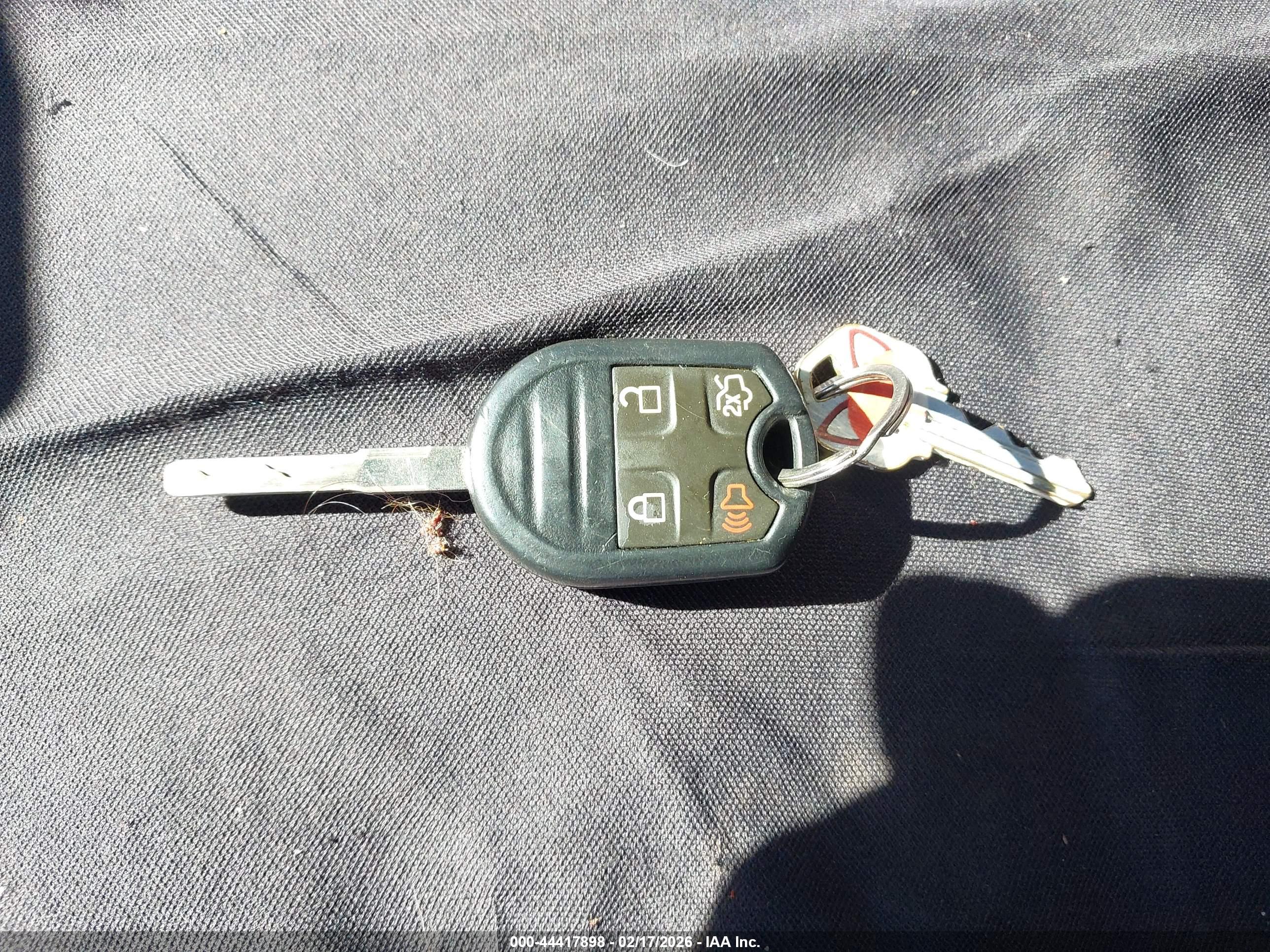 FORD FIESTA image 11