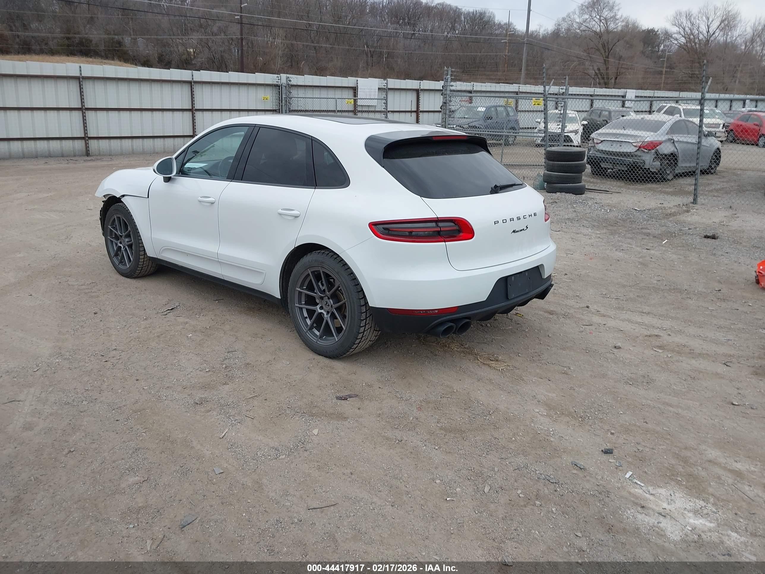 PORSCHE MACAN image 3