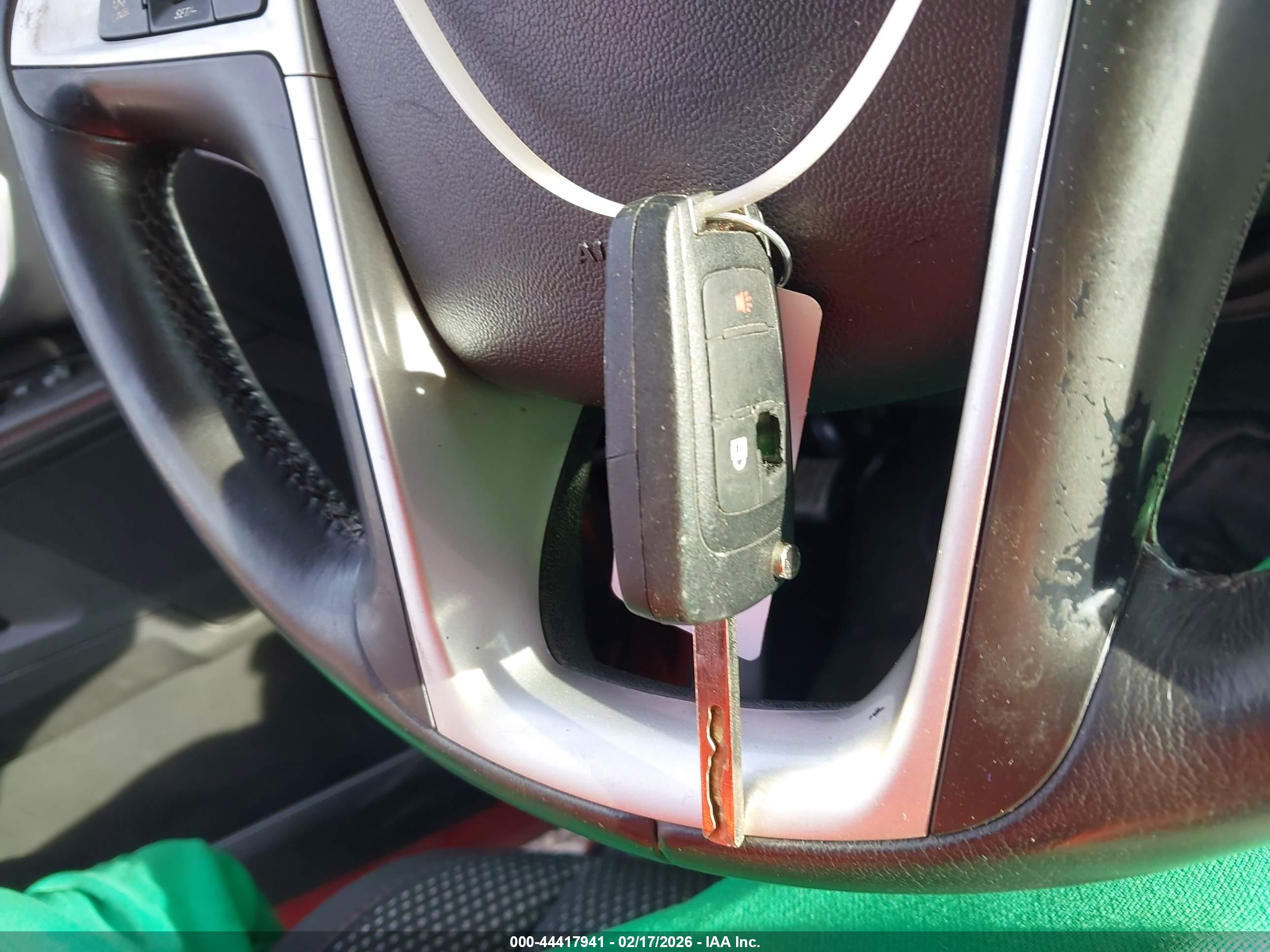 CHEVROLET EQUINOX image 11