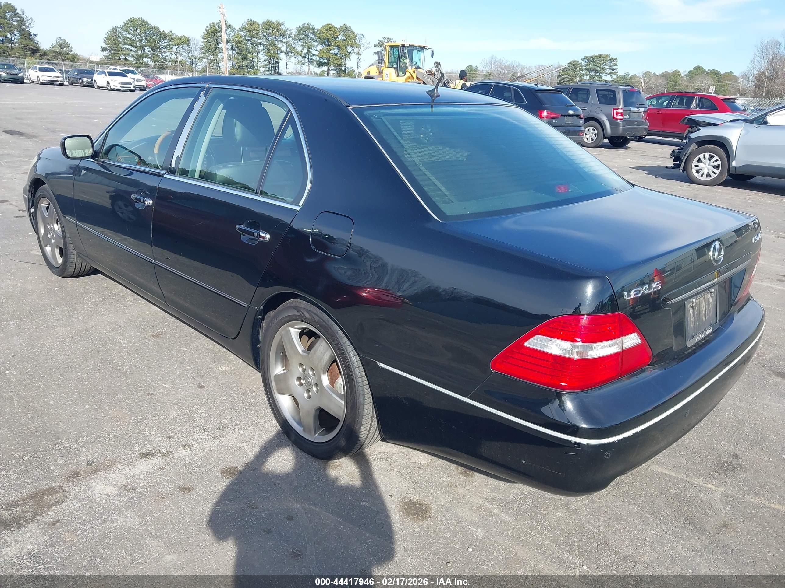 LEXUS LS image 3