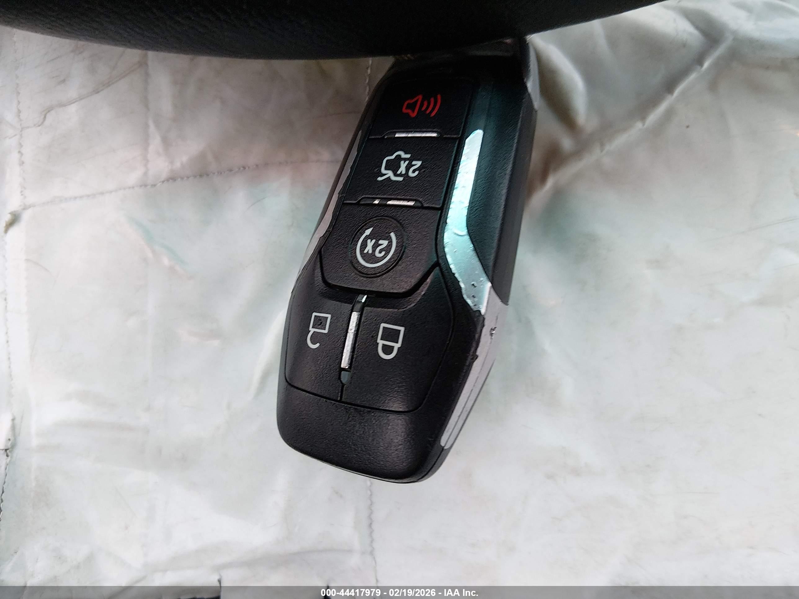 FORD EXPLORER image 11