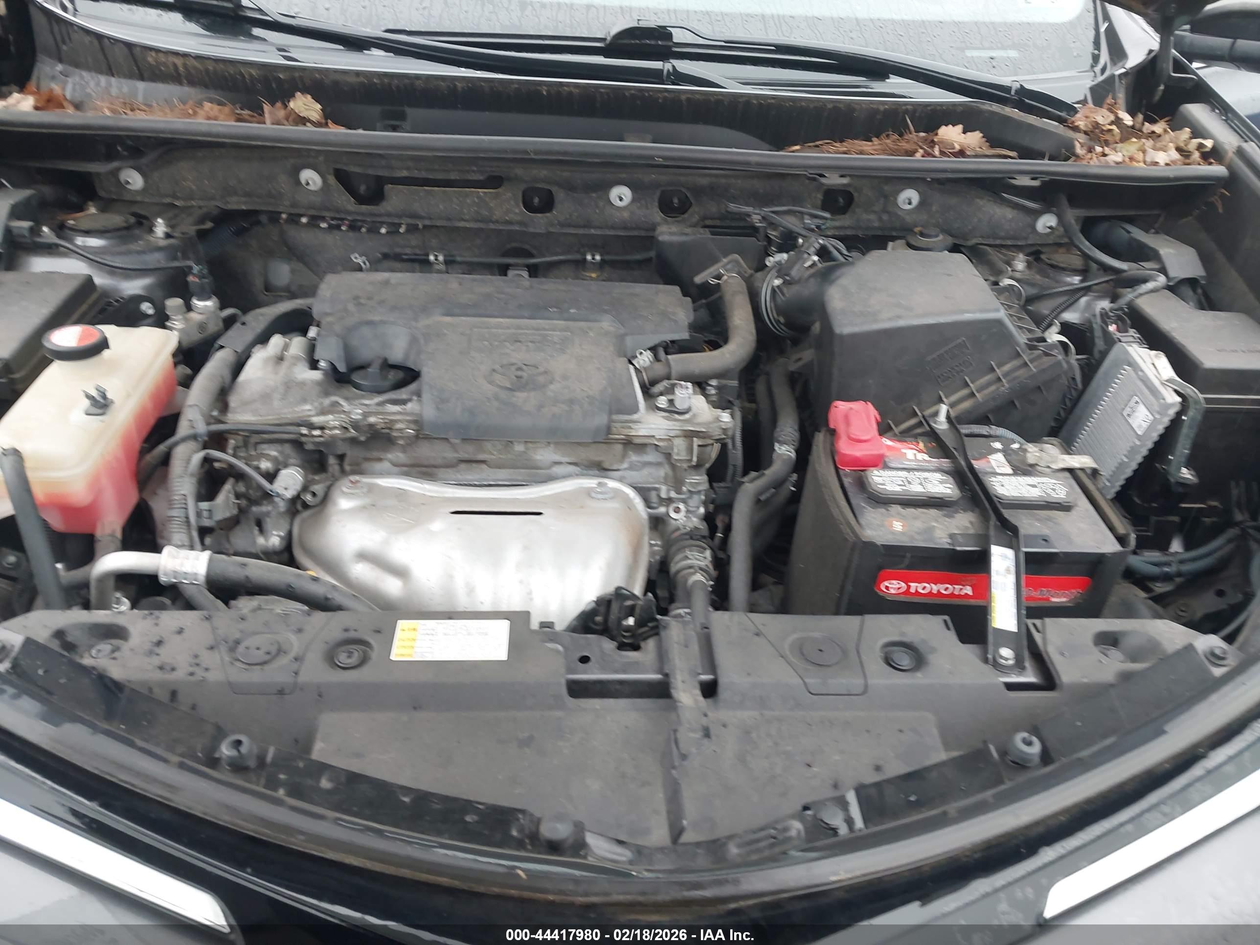TOYOTA RAV4 image 10