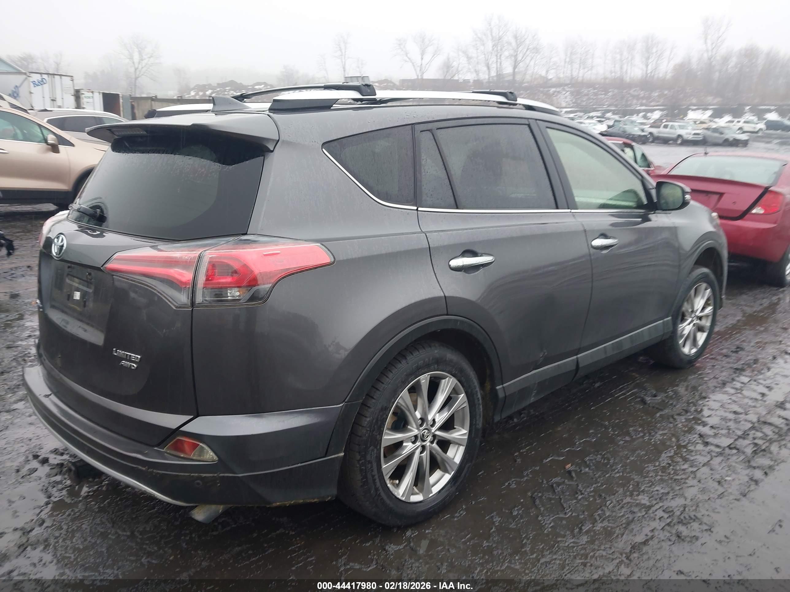 TOYOTA RAV4 image 4