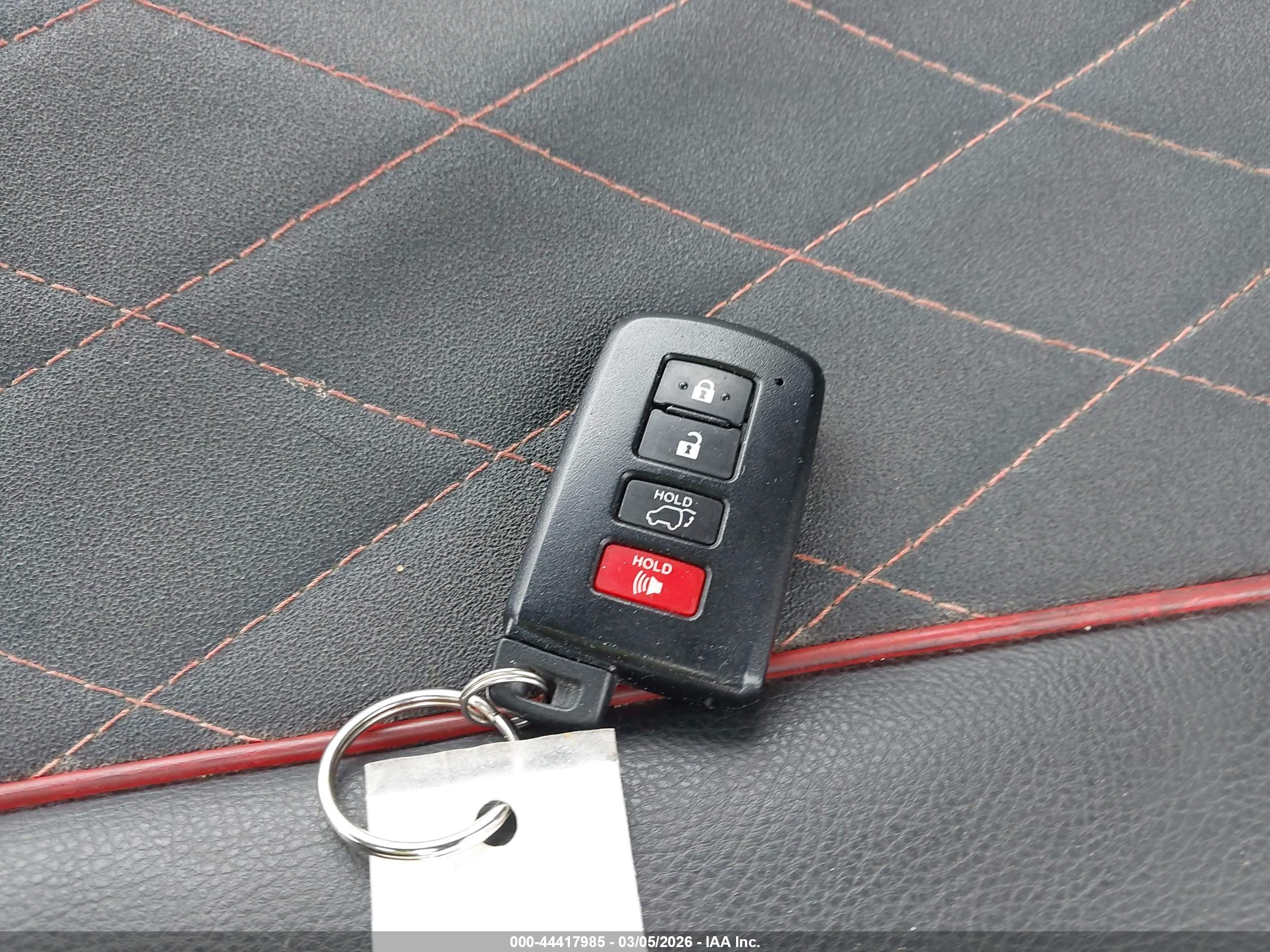 TOYOTA RAV4 image 11