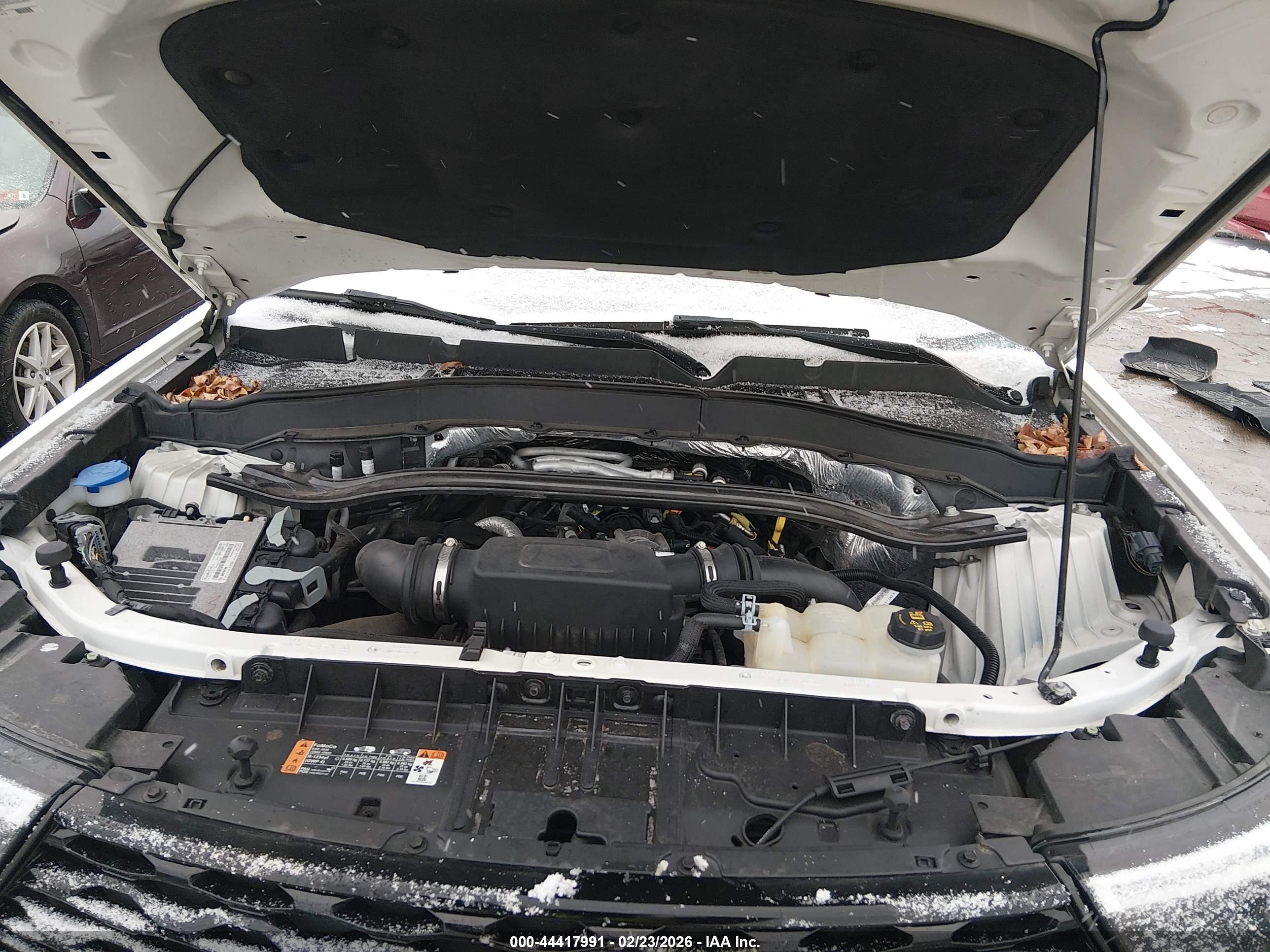 FORD EXPLORER image 10