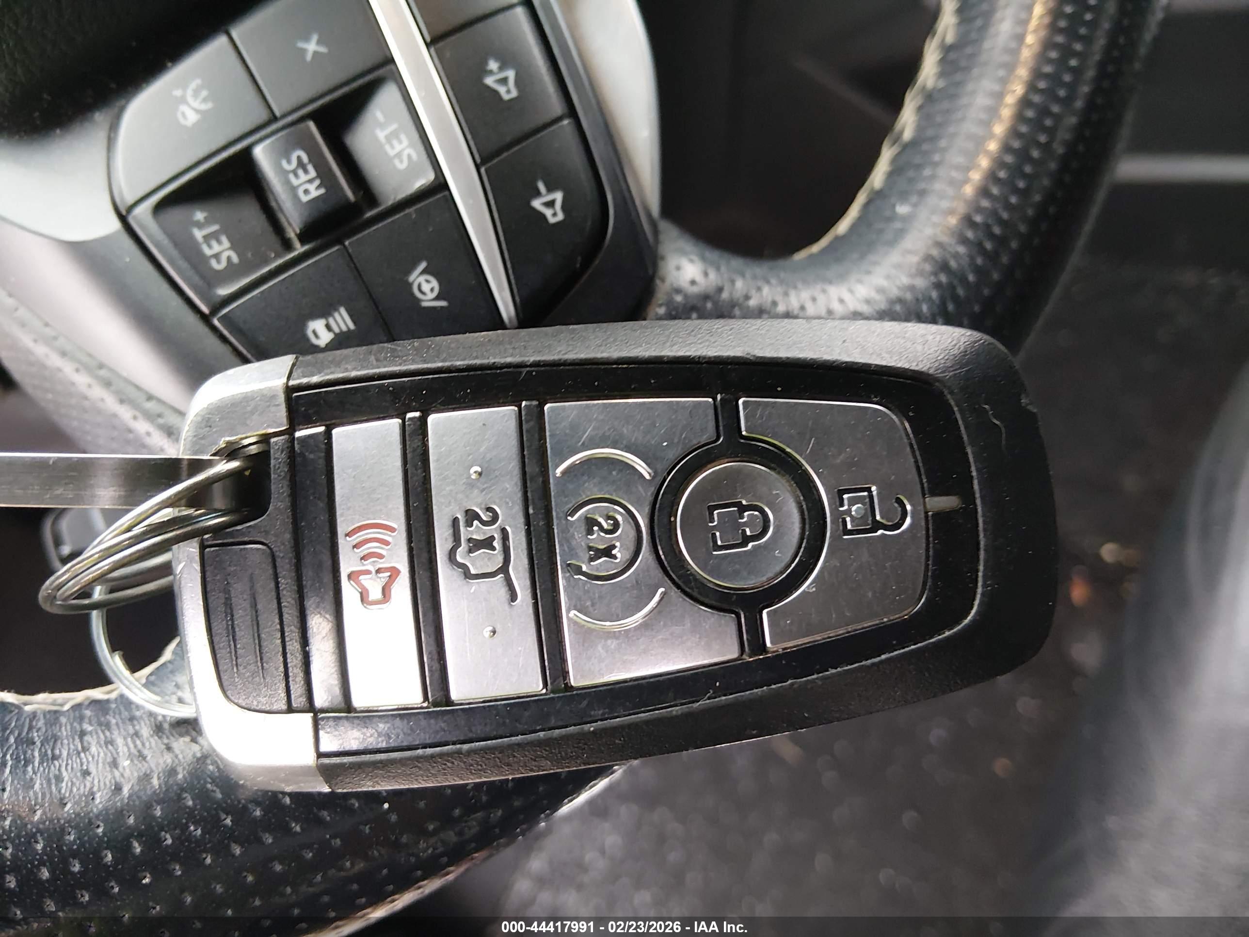 FORD EXPLORER image 11