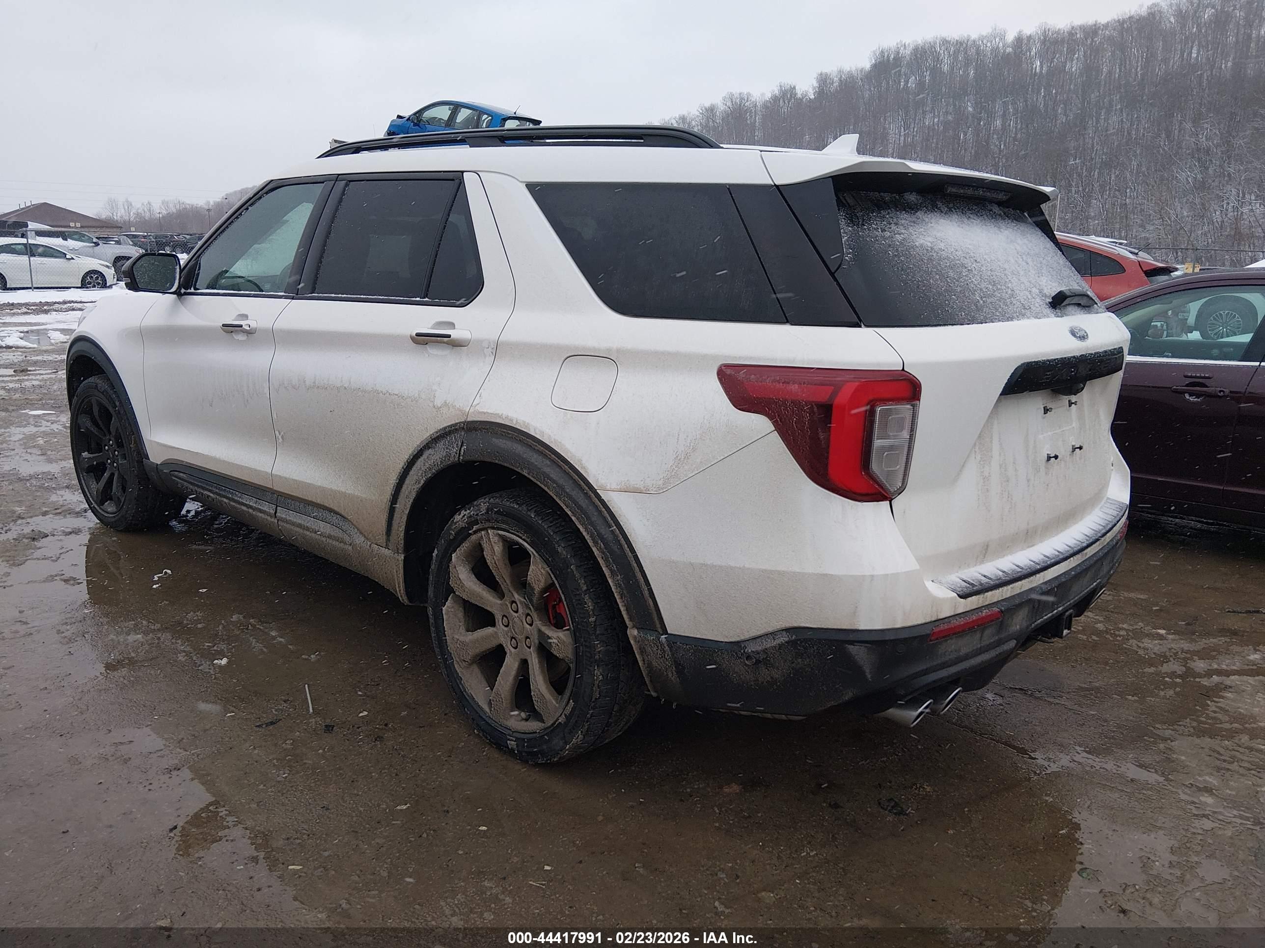 FORD EXPLORER image 3