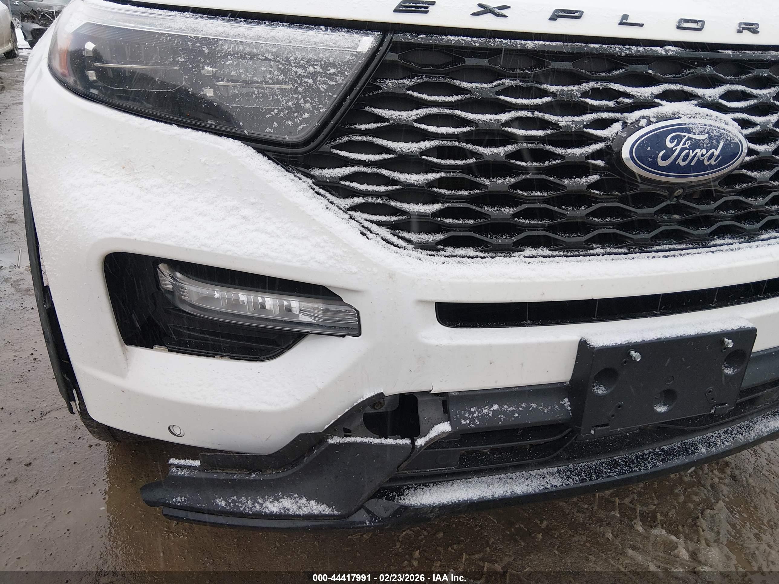 FORD EXPLORER image 6