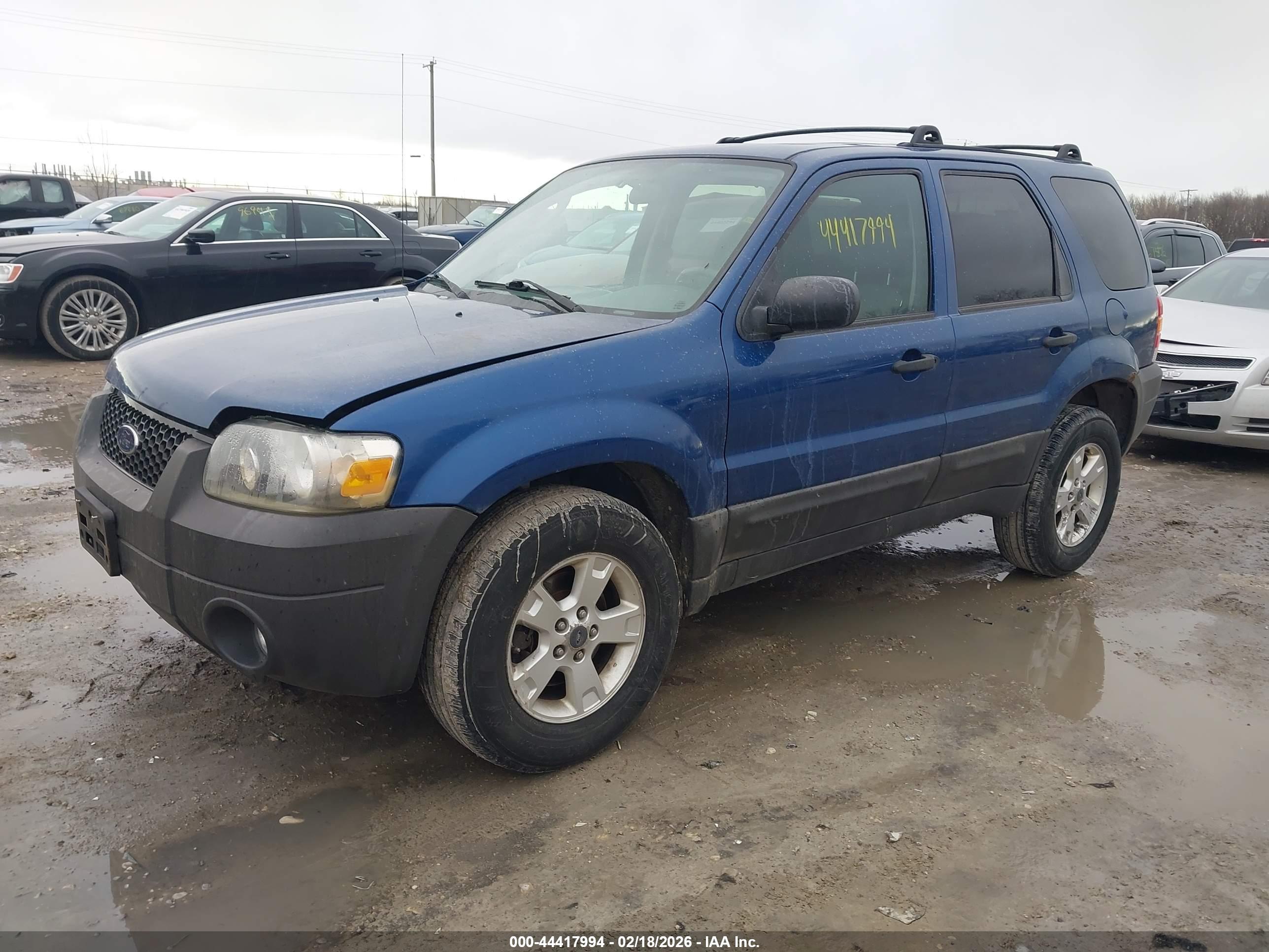 FORD ESCAPE image 2
