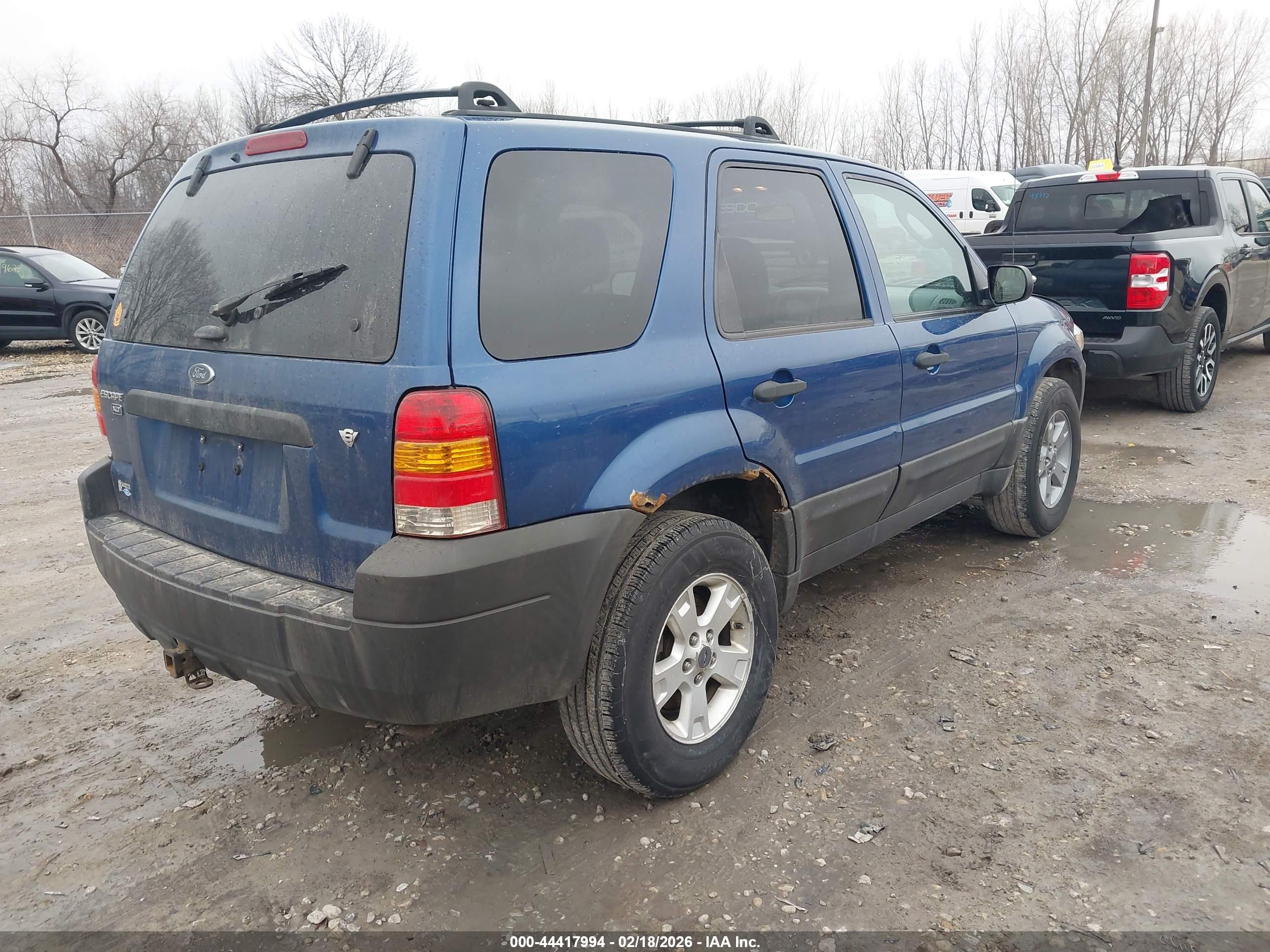 FORD ESCAPE image 4