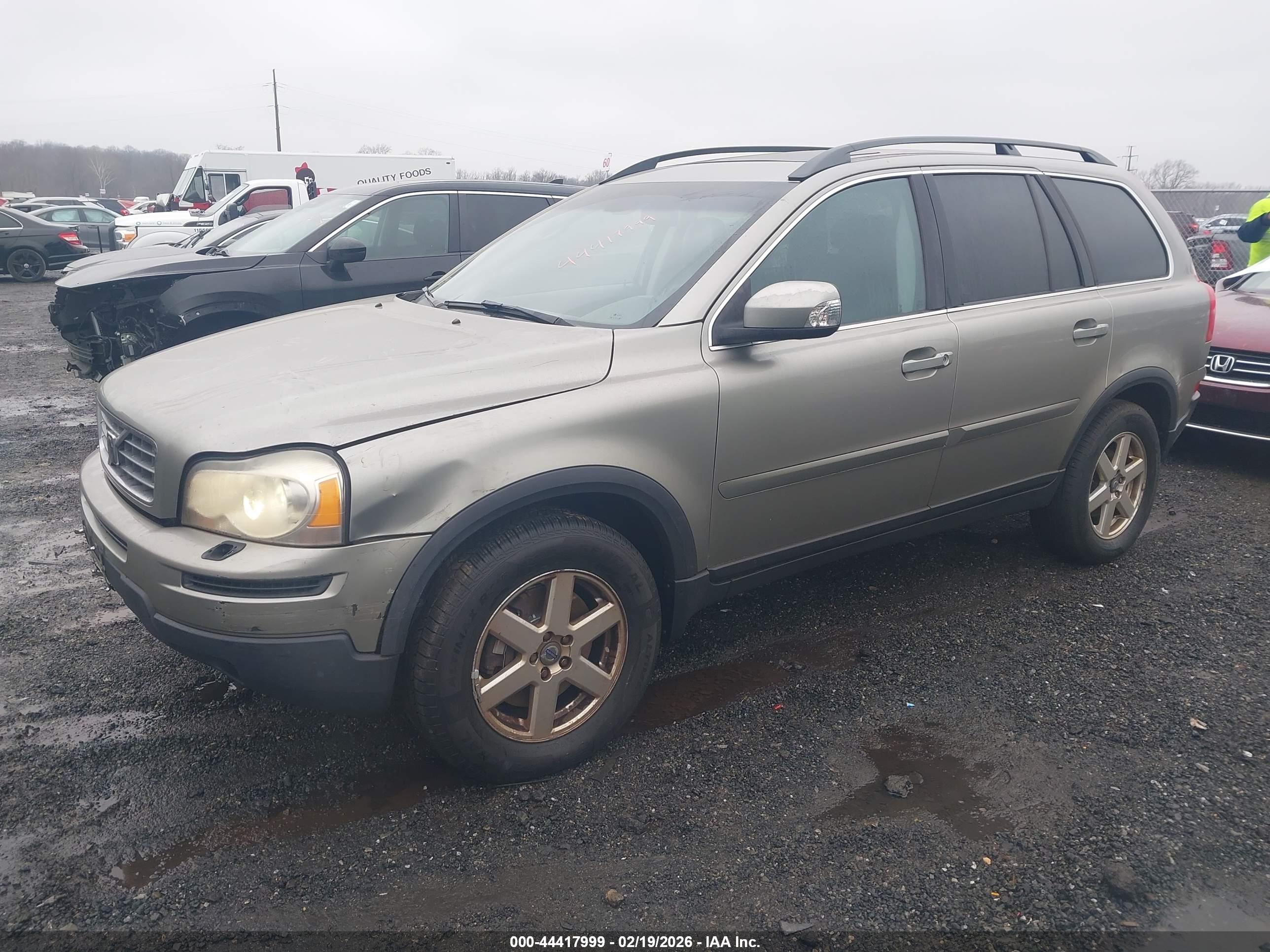 VOLVO XC90 image 2