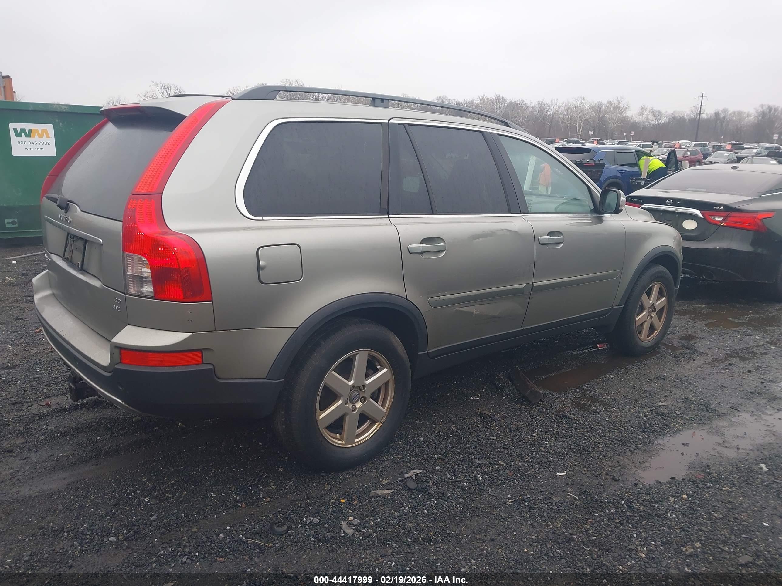 VOLVO XC90 image 4