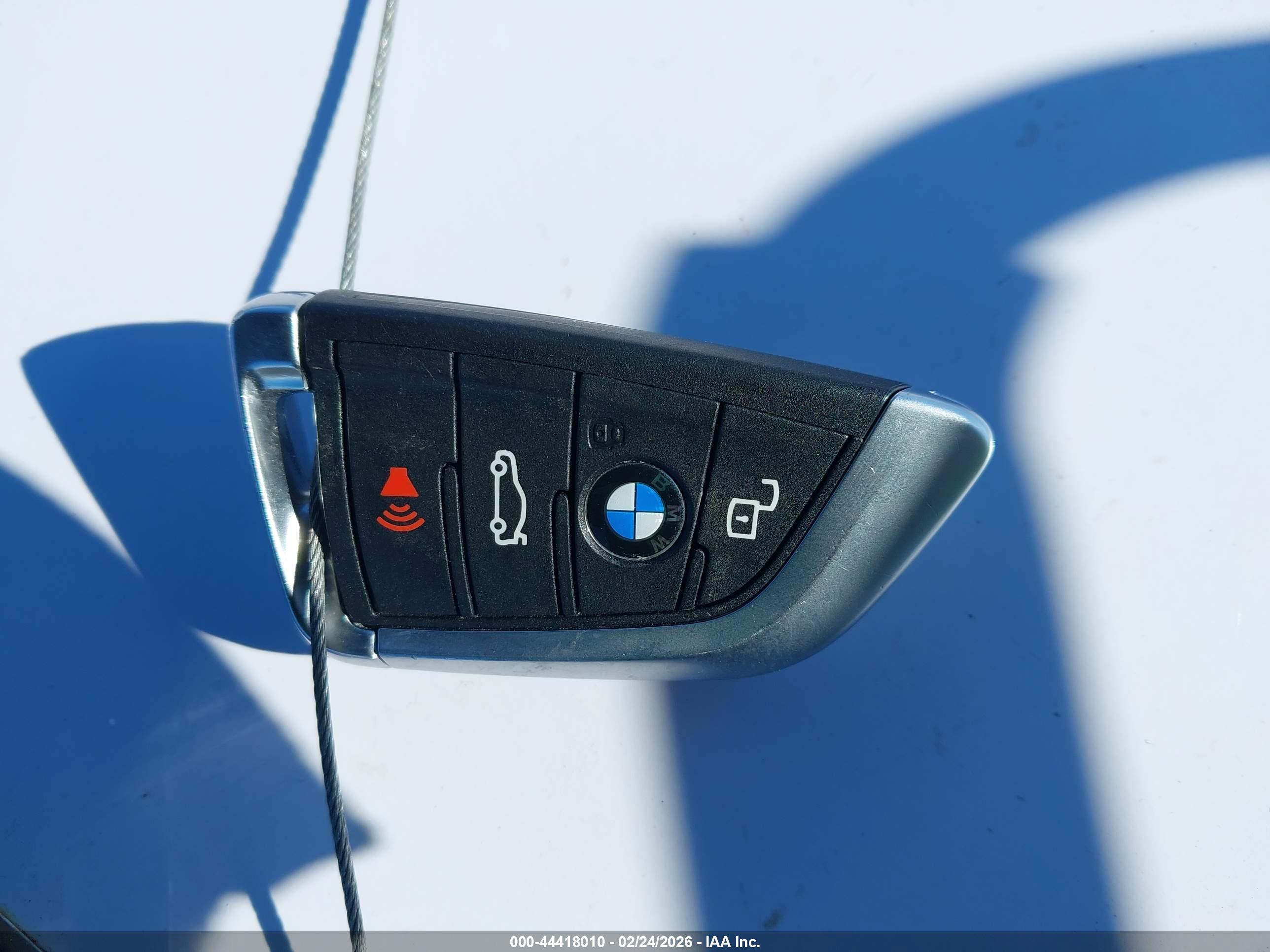 BMW M4 image 11