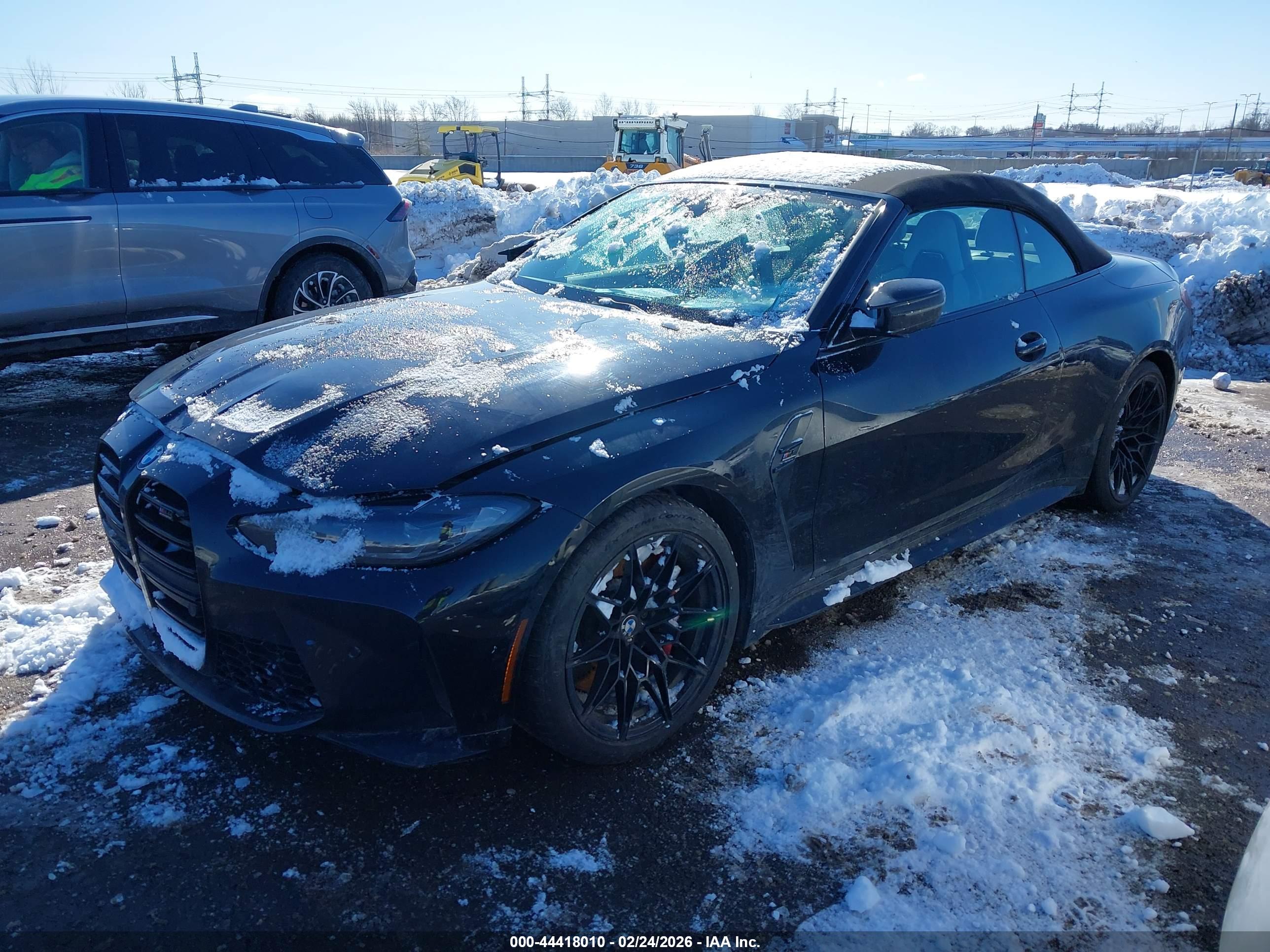 BMW M4 image 2