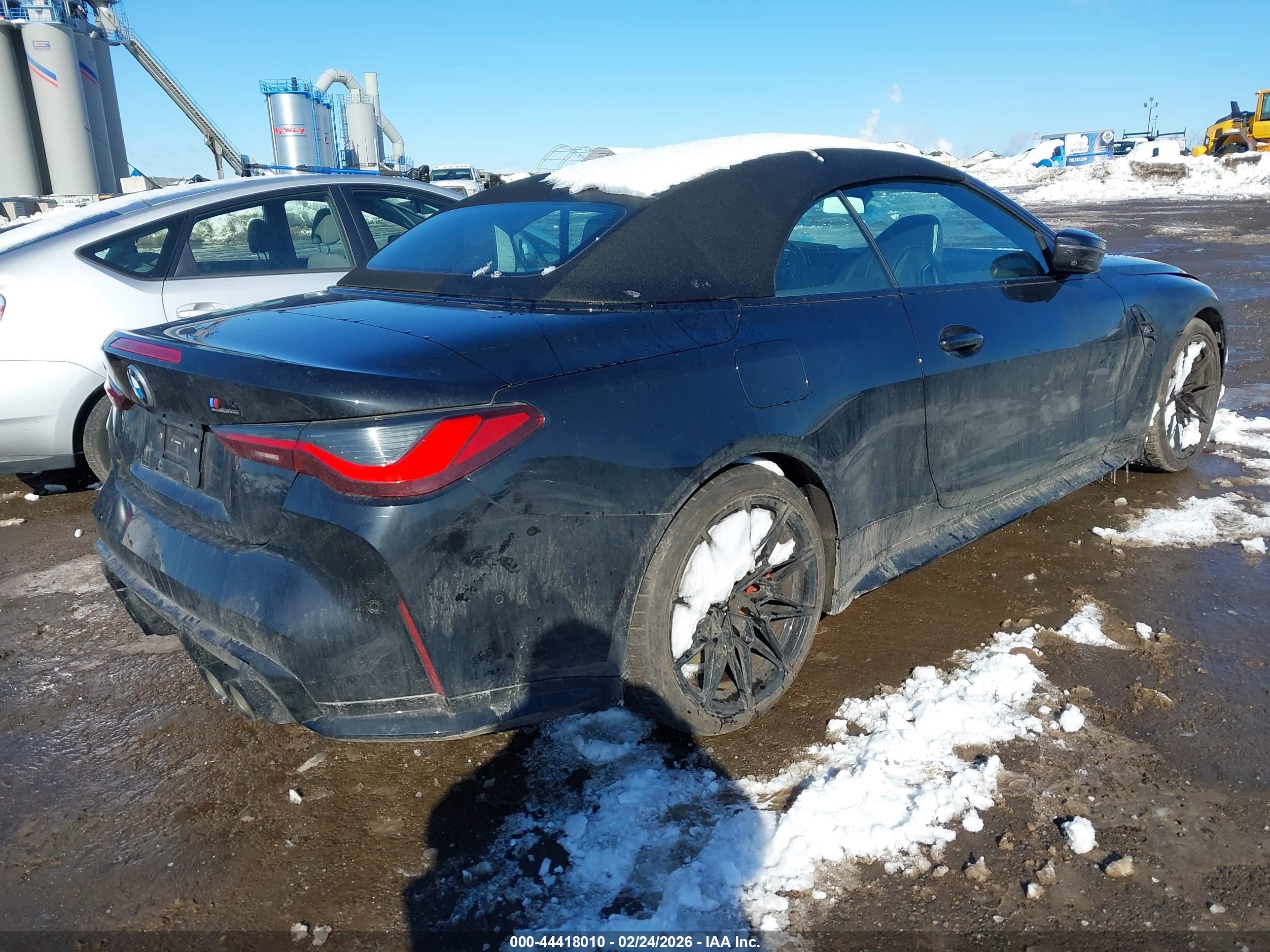 BMW M4 image 4