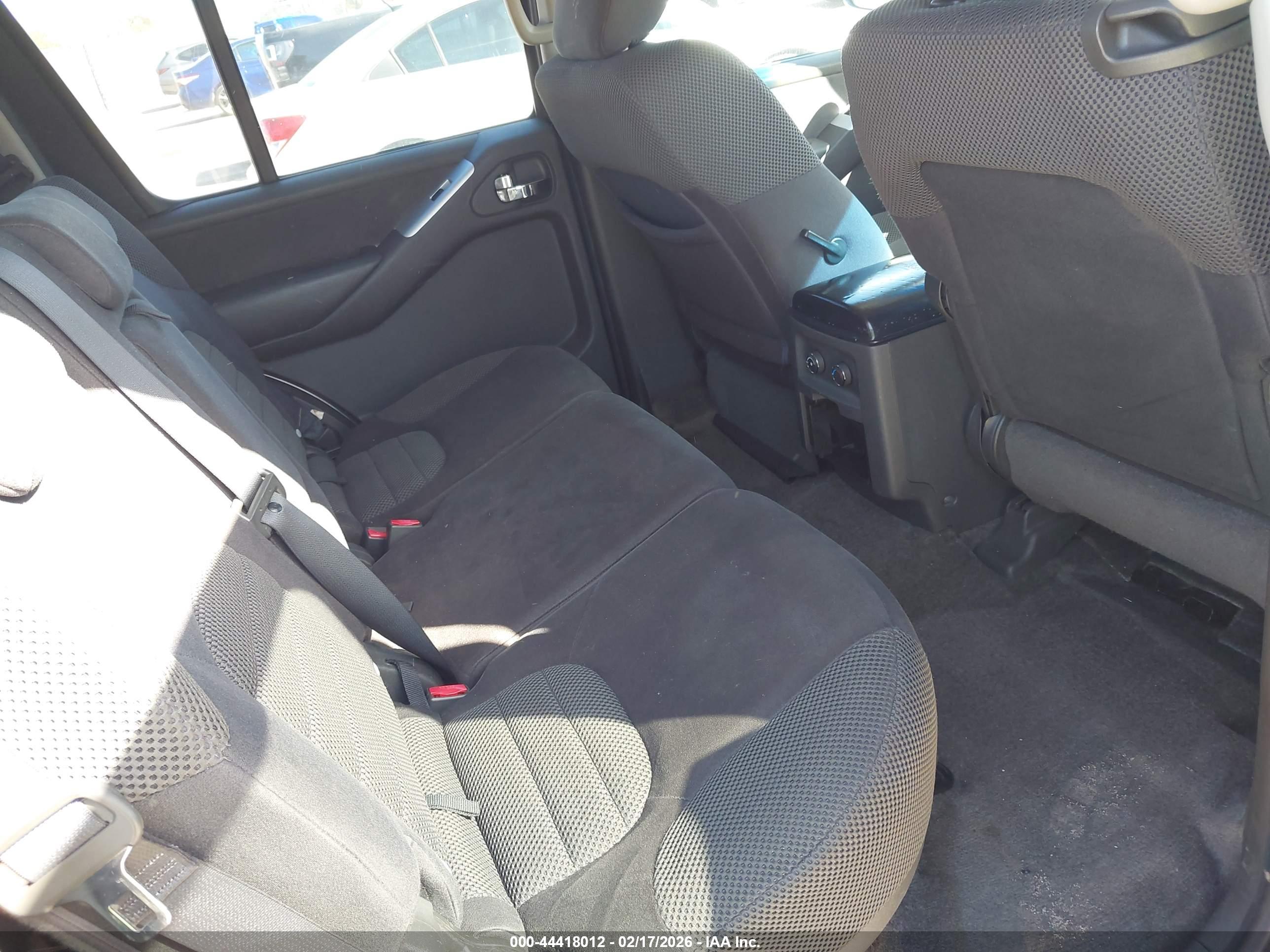 NISSAN PATHFINDER image 8