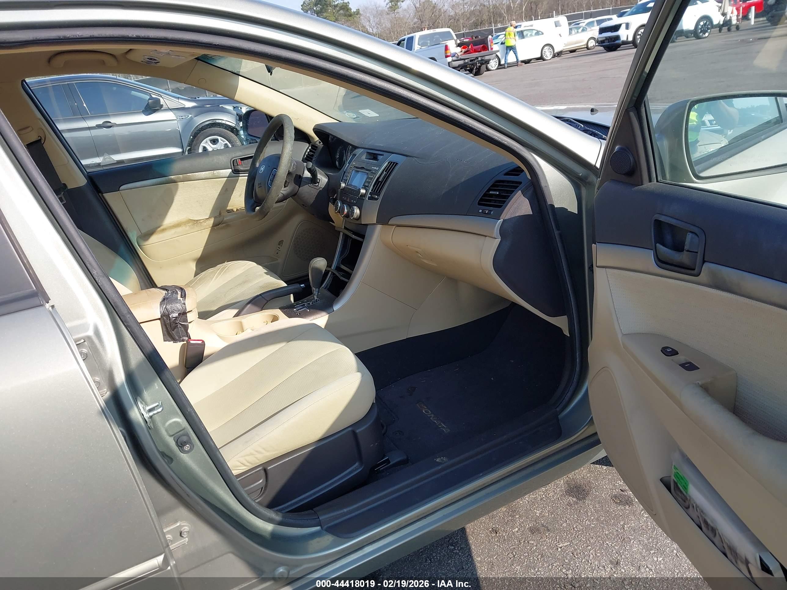 HYUNDAI SONATA image 5