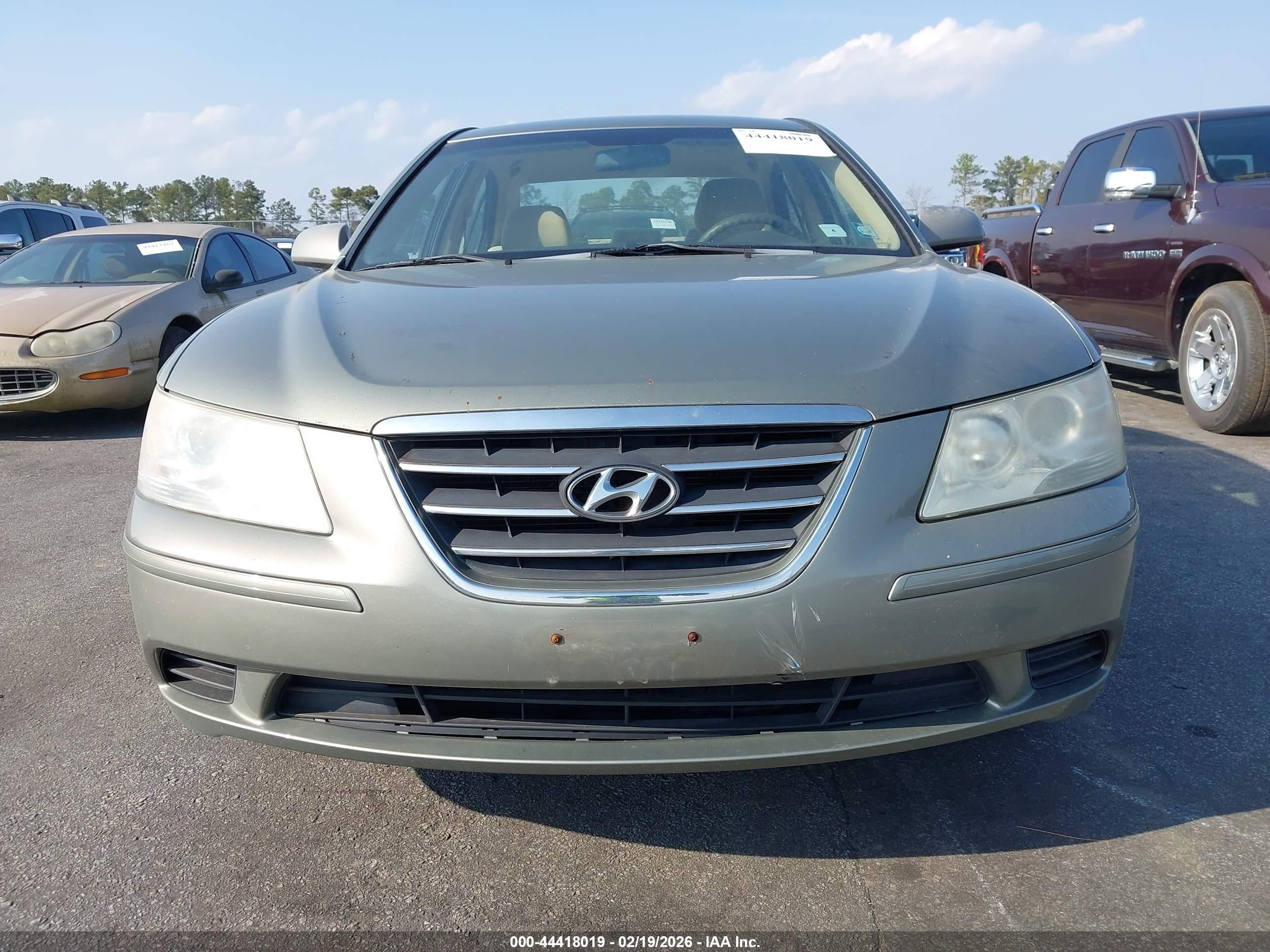 HYUNDAI SONATA image 6