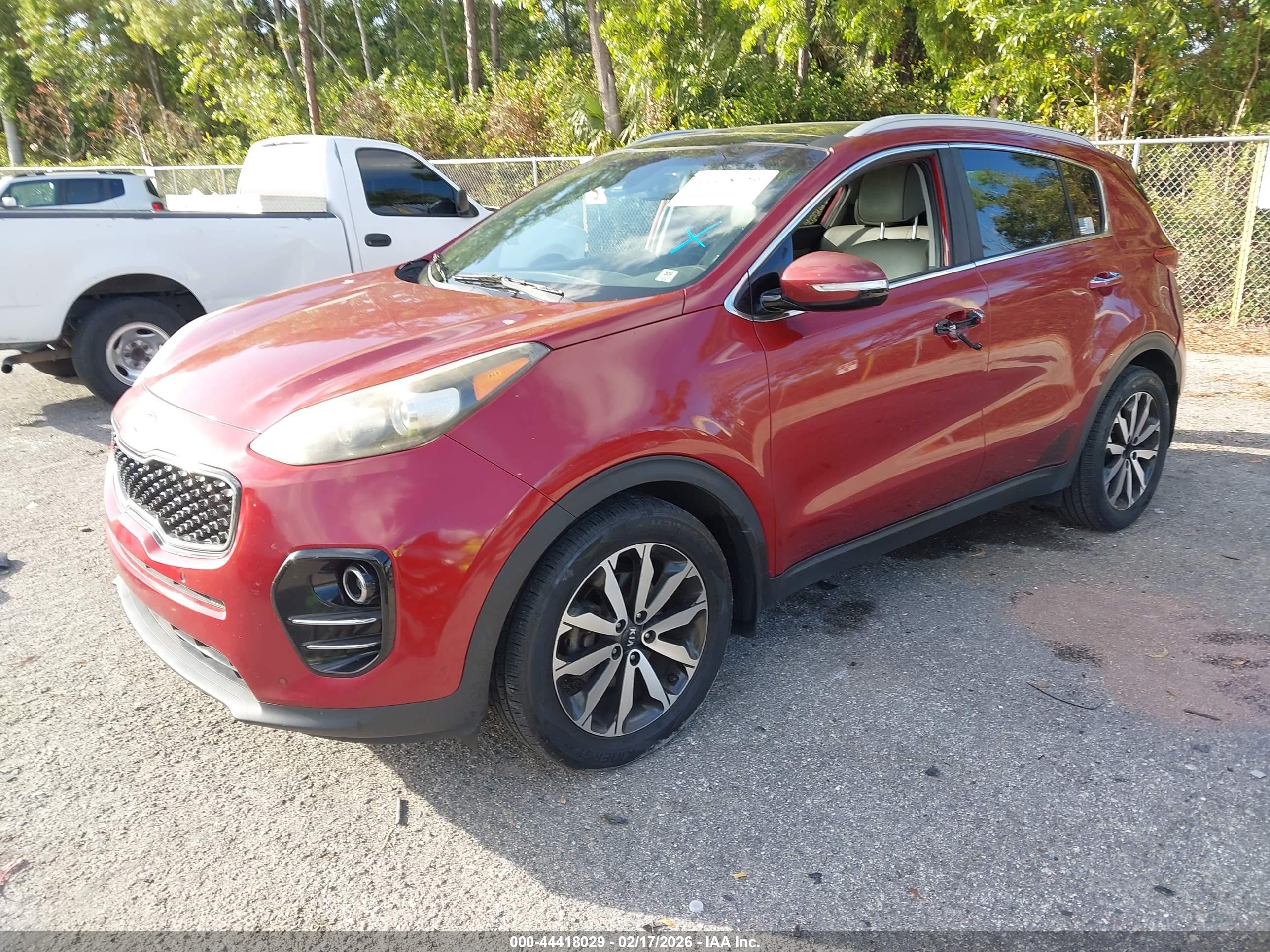 KIA SPORTAGE image 2