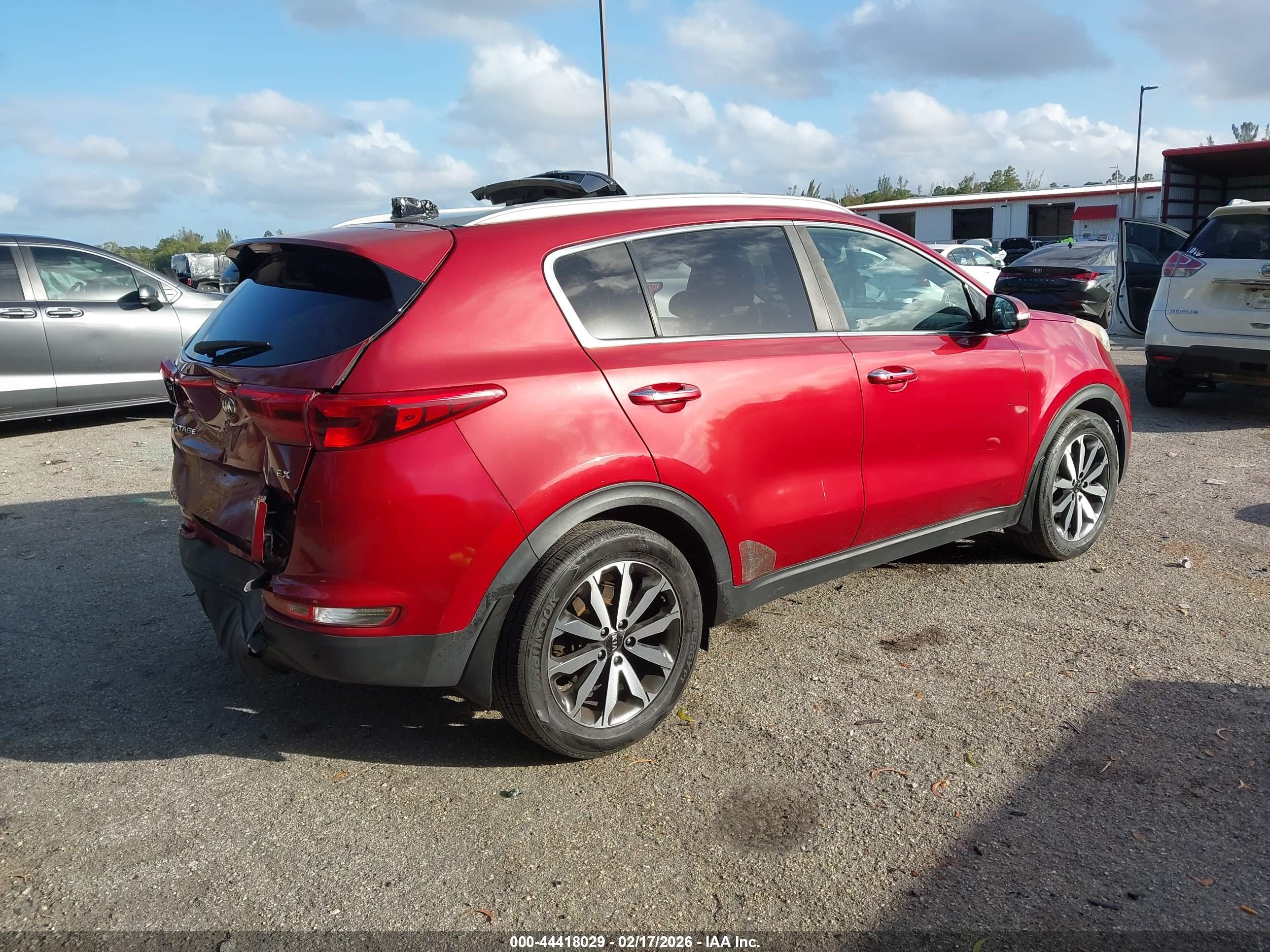 KIA SPORTAGE image 4