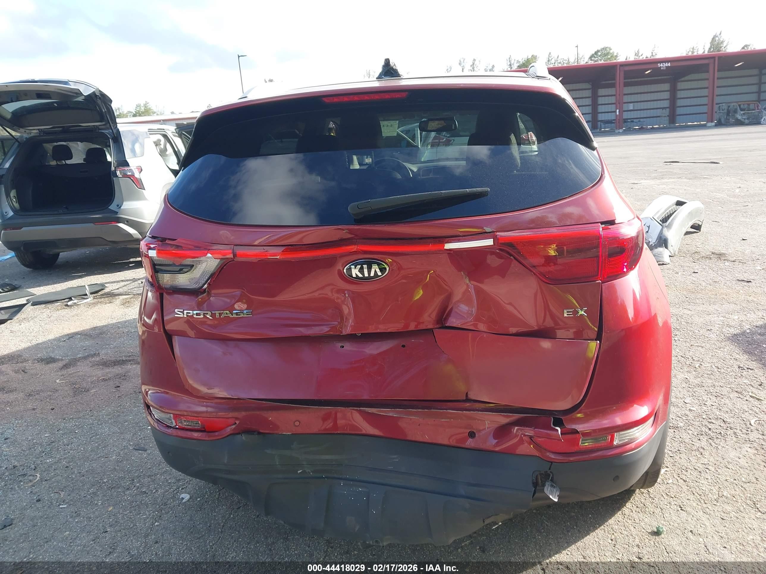 KIA SPORTAGE image 6