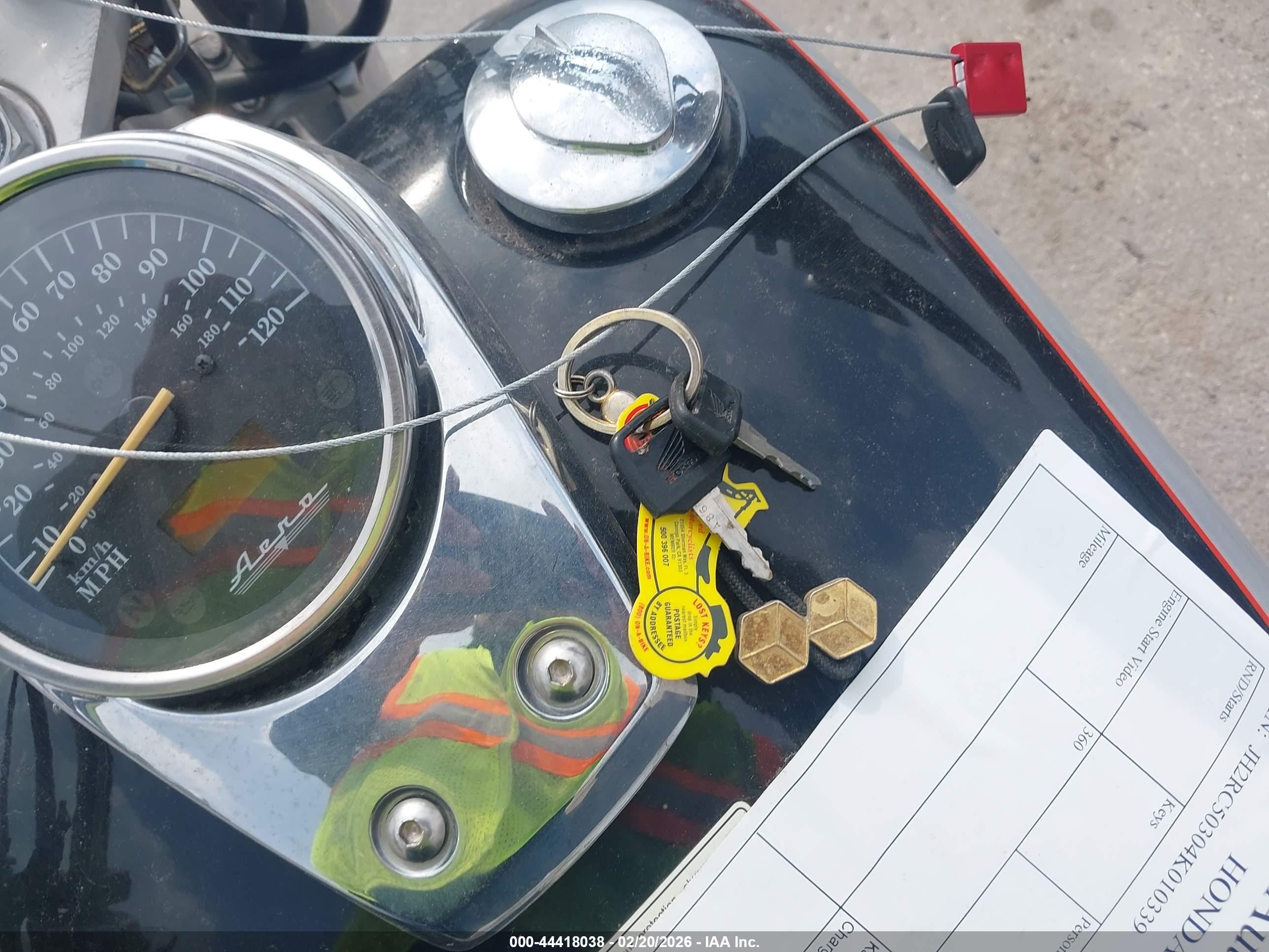 HONDA VT750 image 11