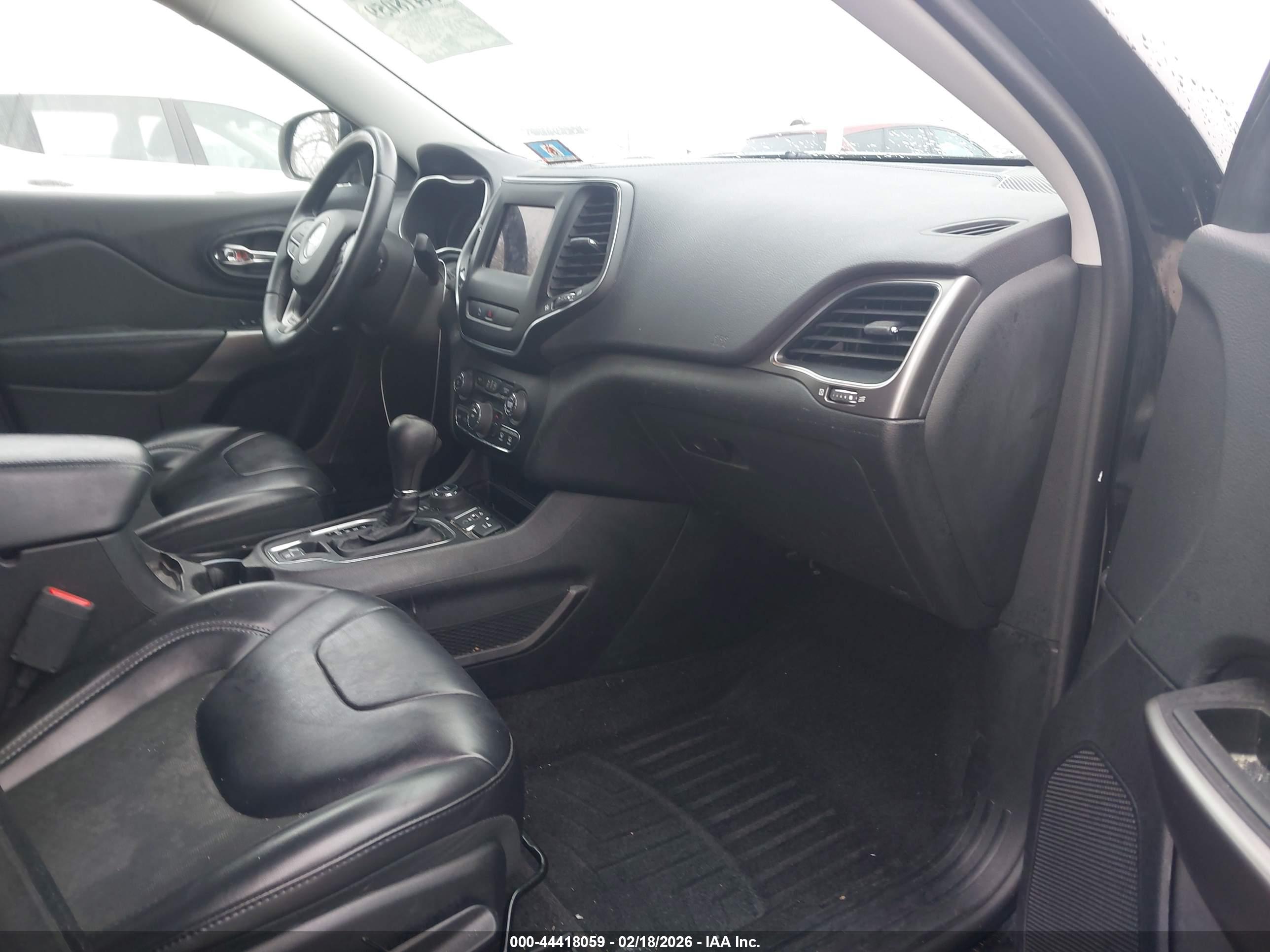 JEEP CHEROKEE image 5
