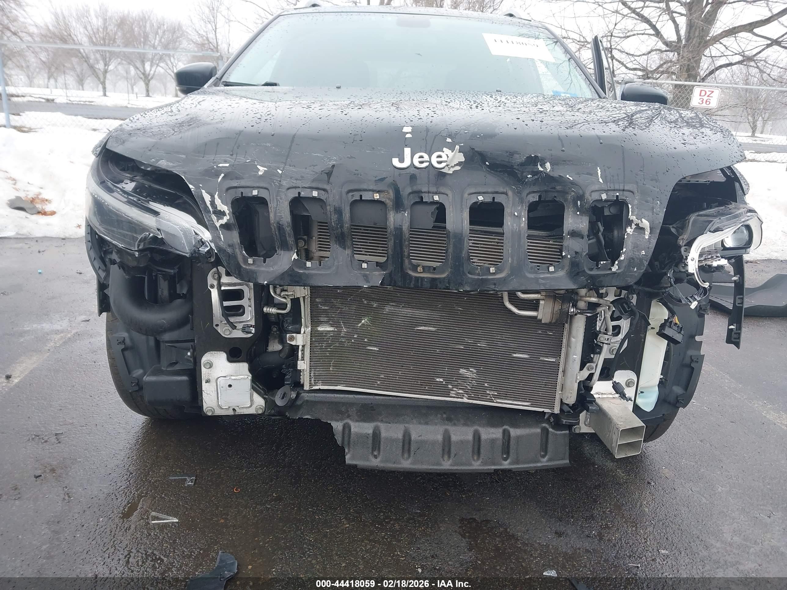 JEEP CHEROKEE image 6