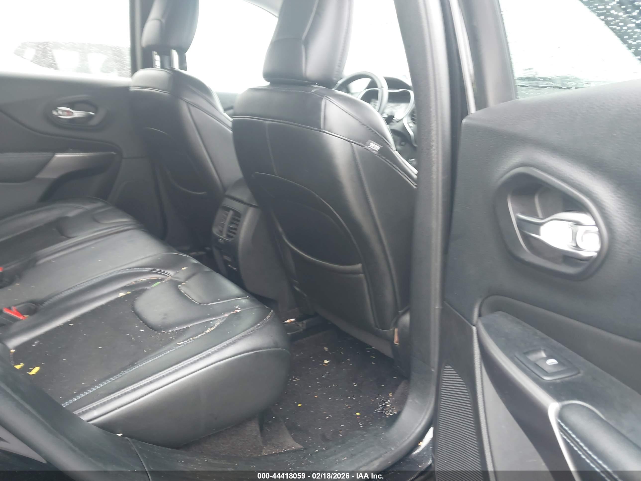 JEEP CHEROKEE image 8