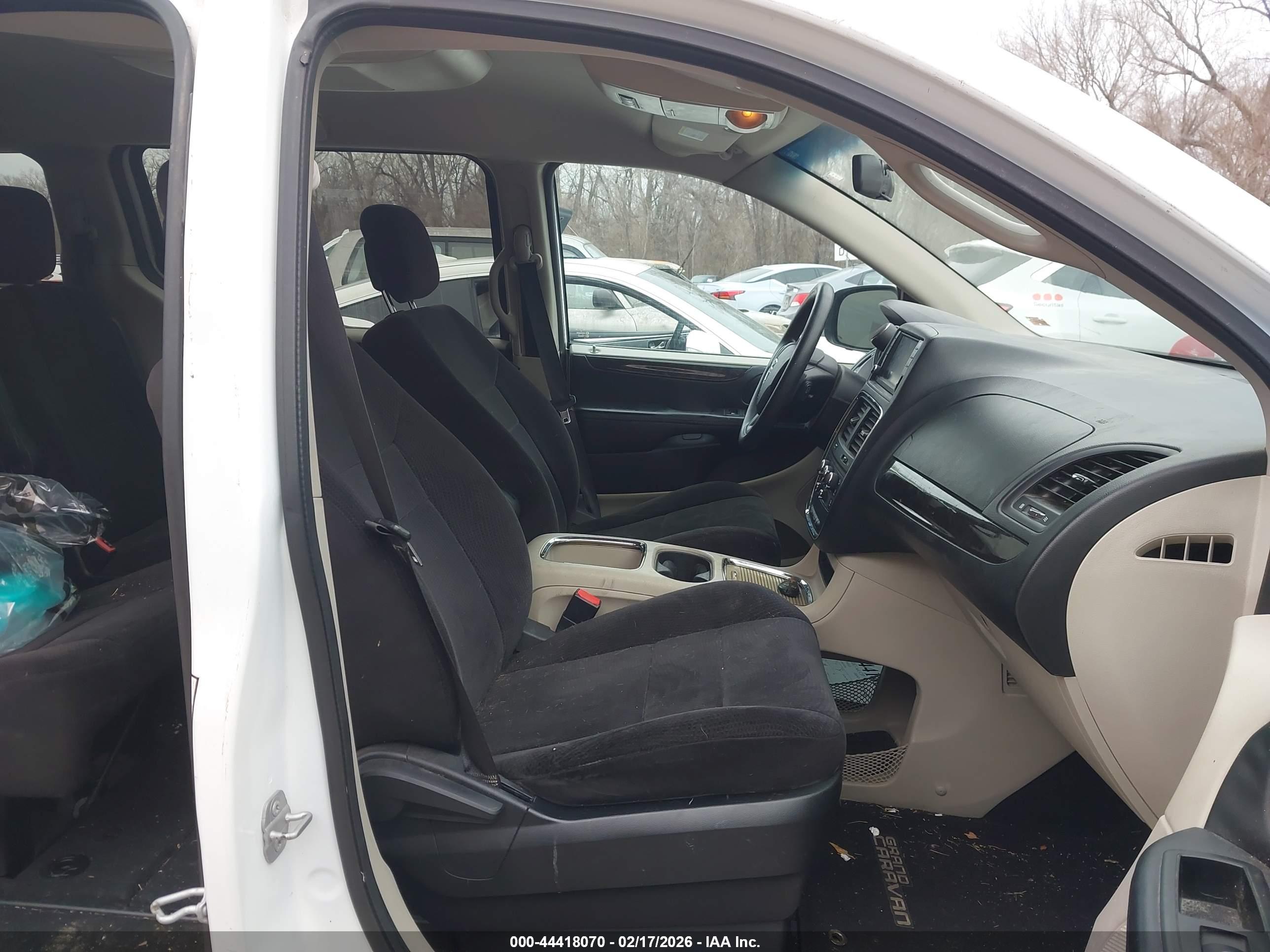 DODGE GRAND image 5