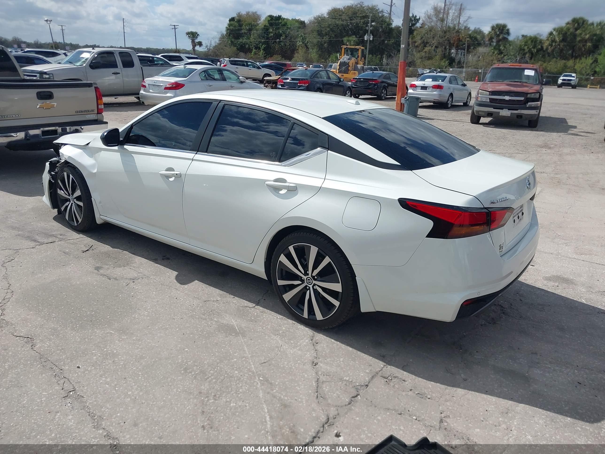 NISSAN ALTIMA image 3