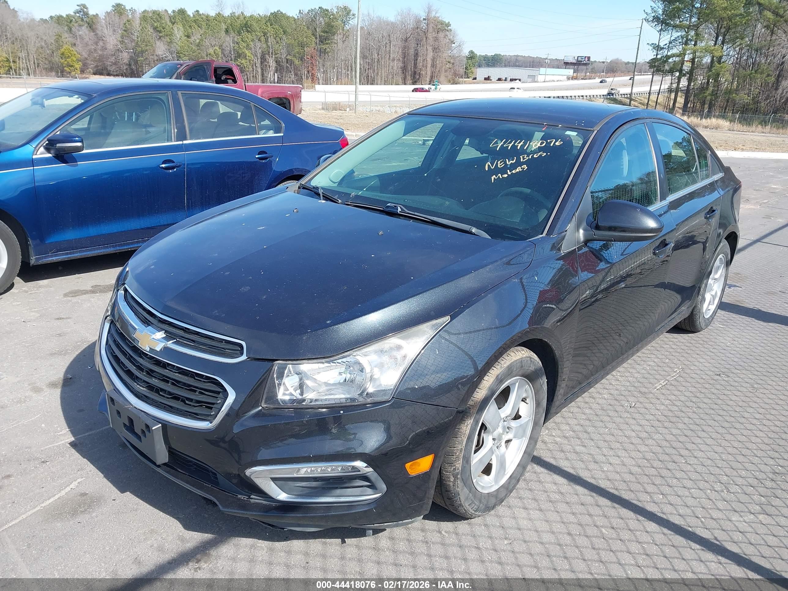 CHEVROLET CRUZE image 2