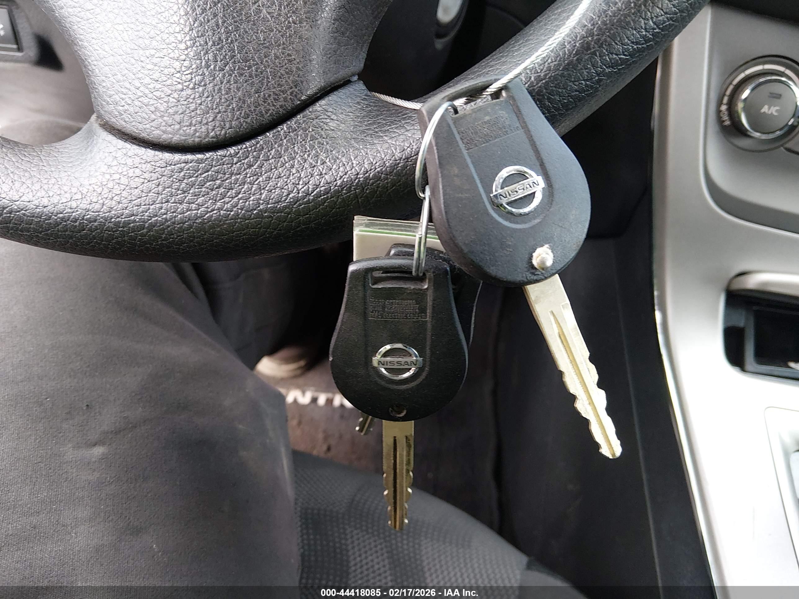 NISSAN SENTRA image 11