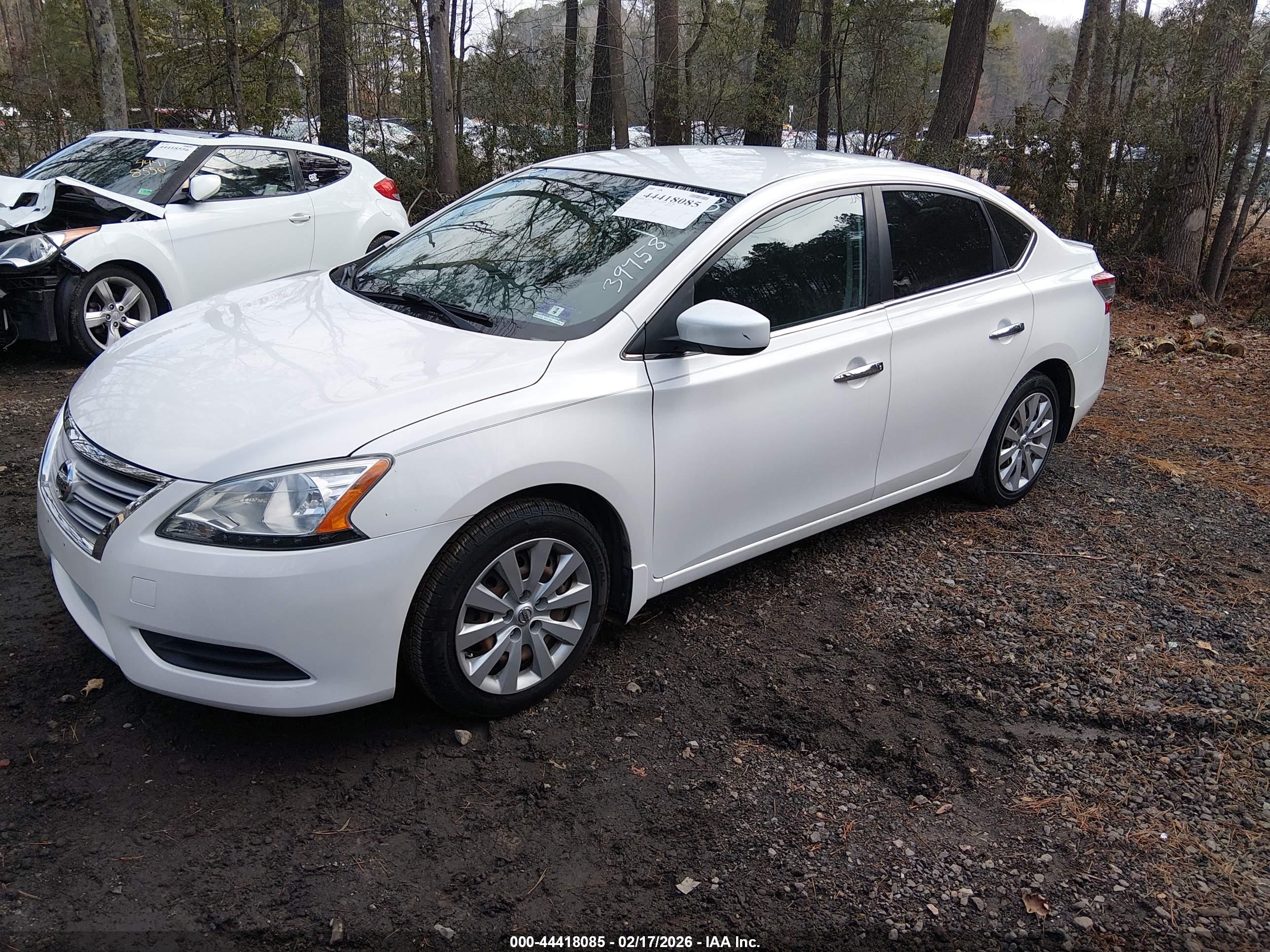 NISSAN SENTRA image 2