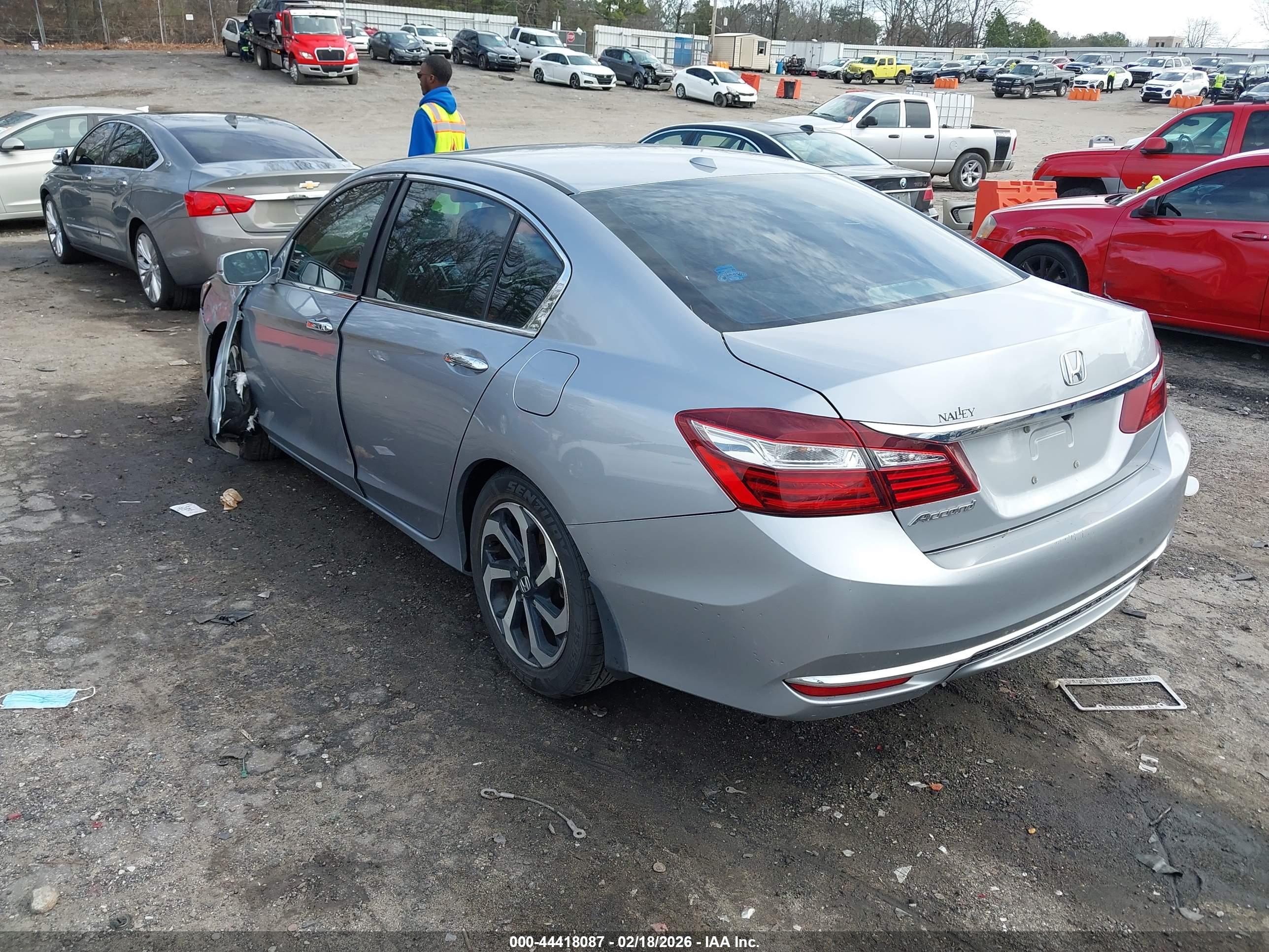 HONDA ACCORD image 3