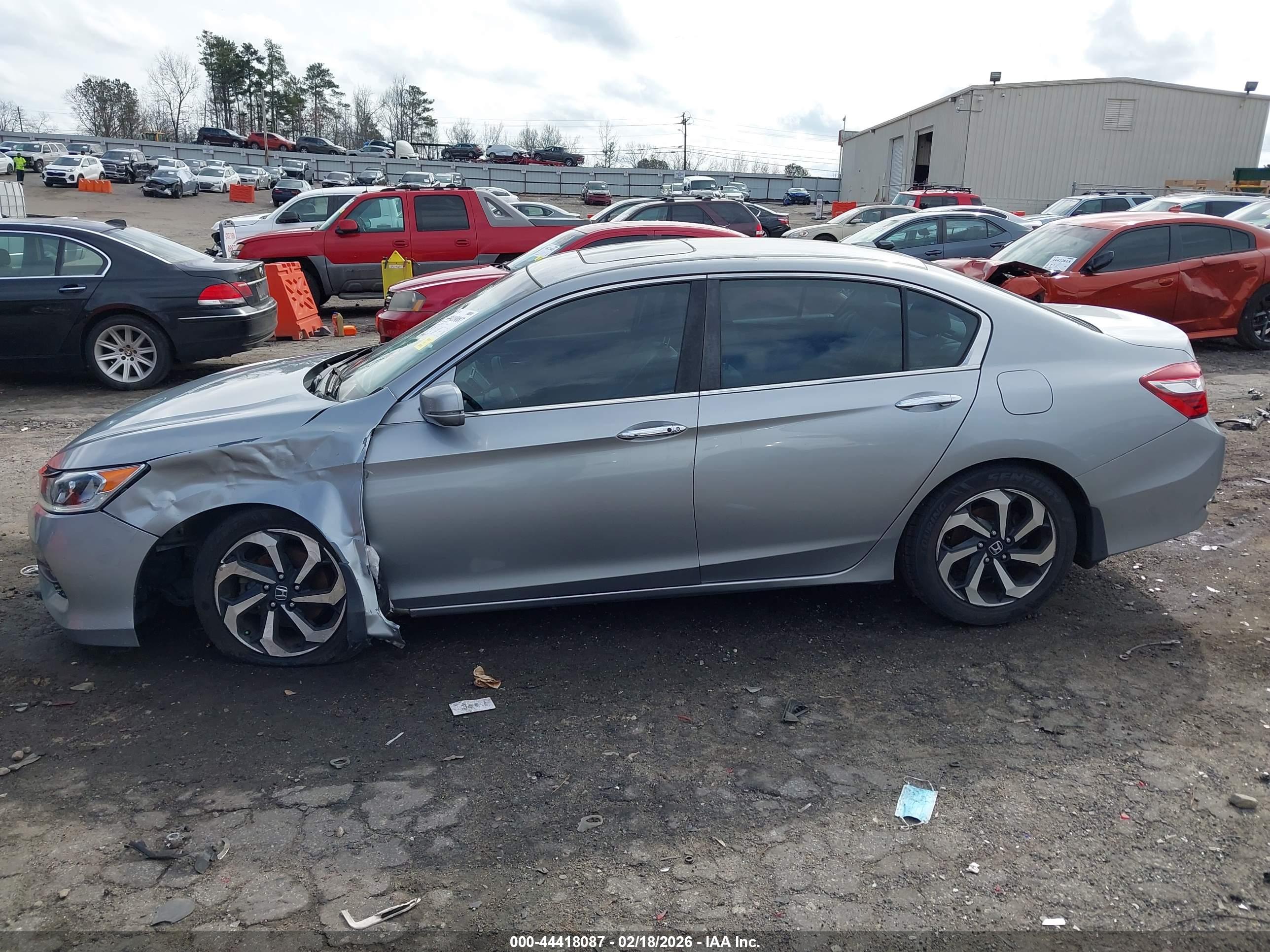 HONDA ACCORD image 6