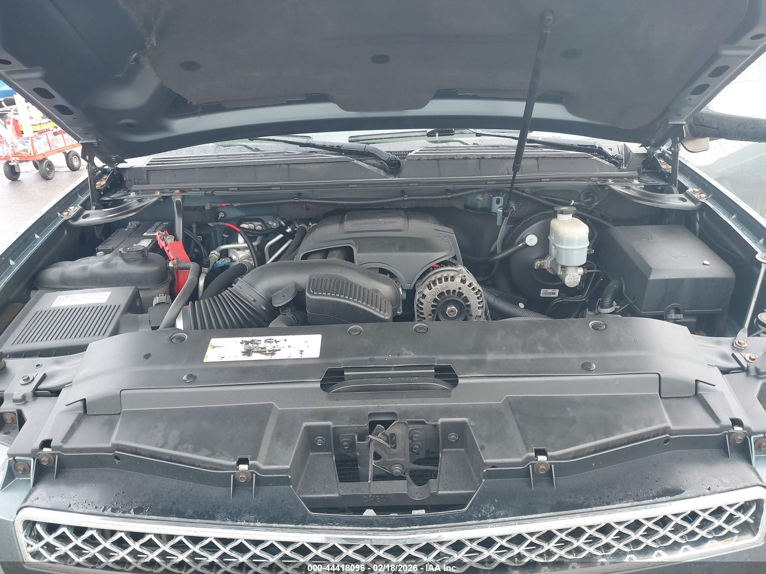 CHEVROLET TAHOE image 10