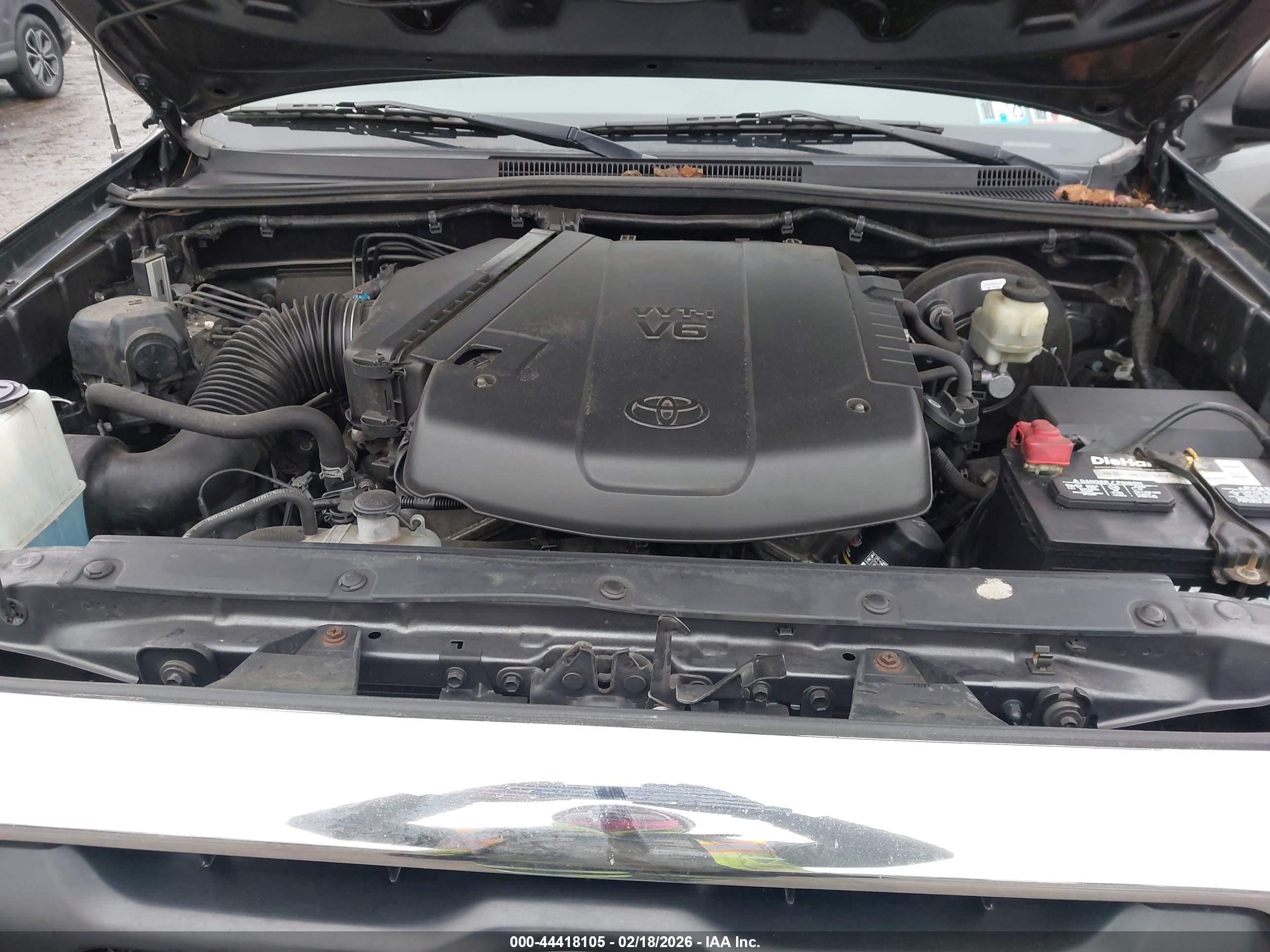 TOYOTA TACOMA image 10