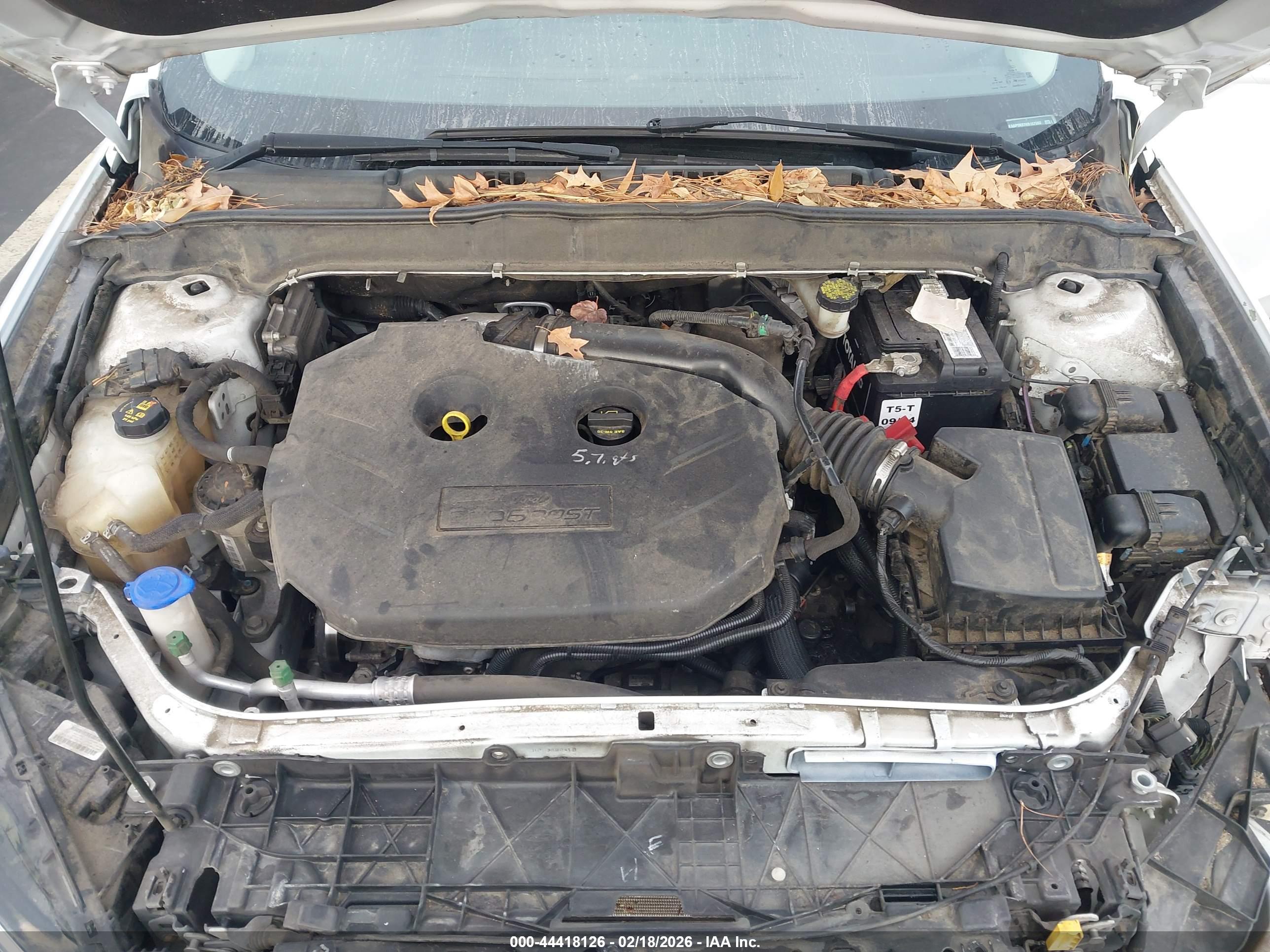 FORD FUSION image 10