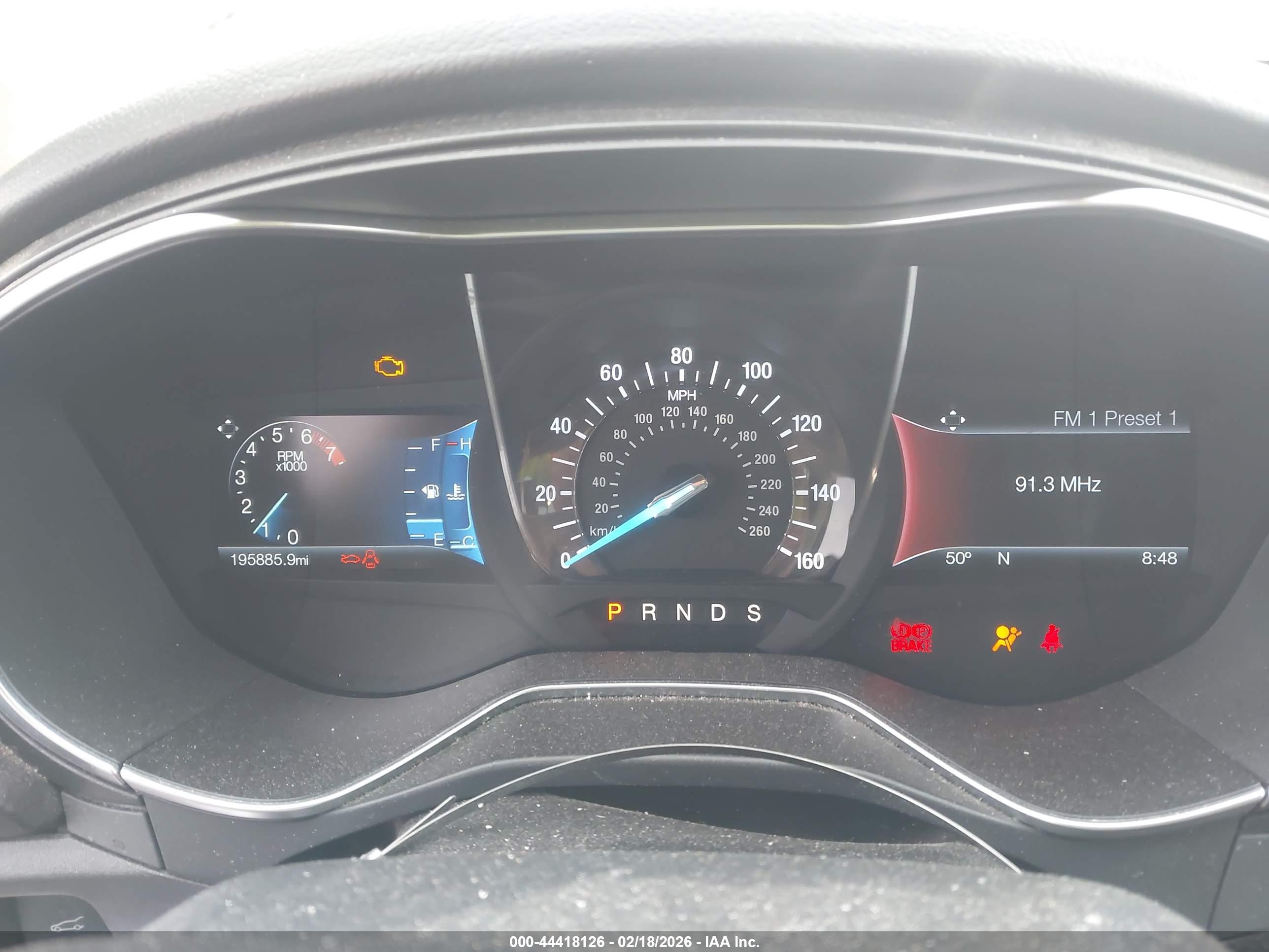FORD FUSION image 7