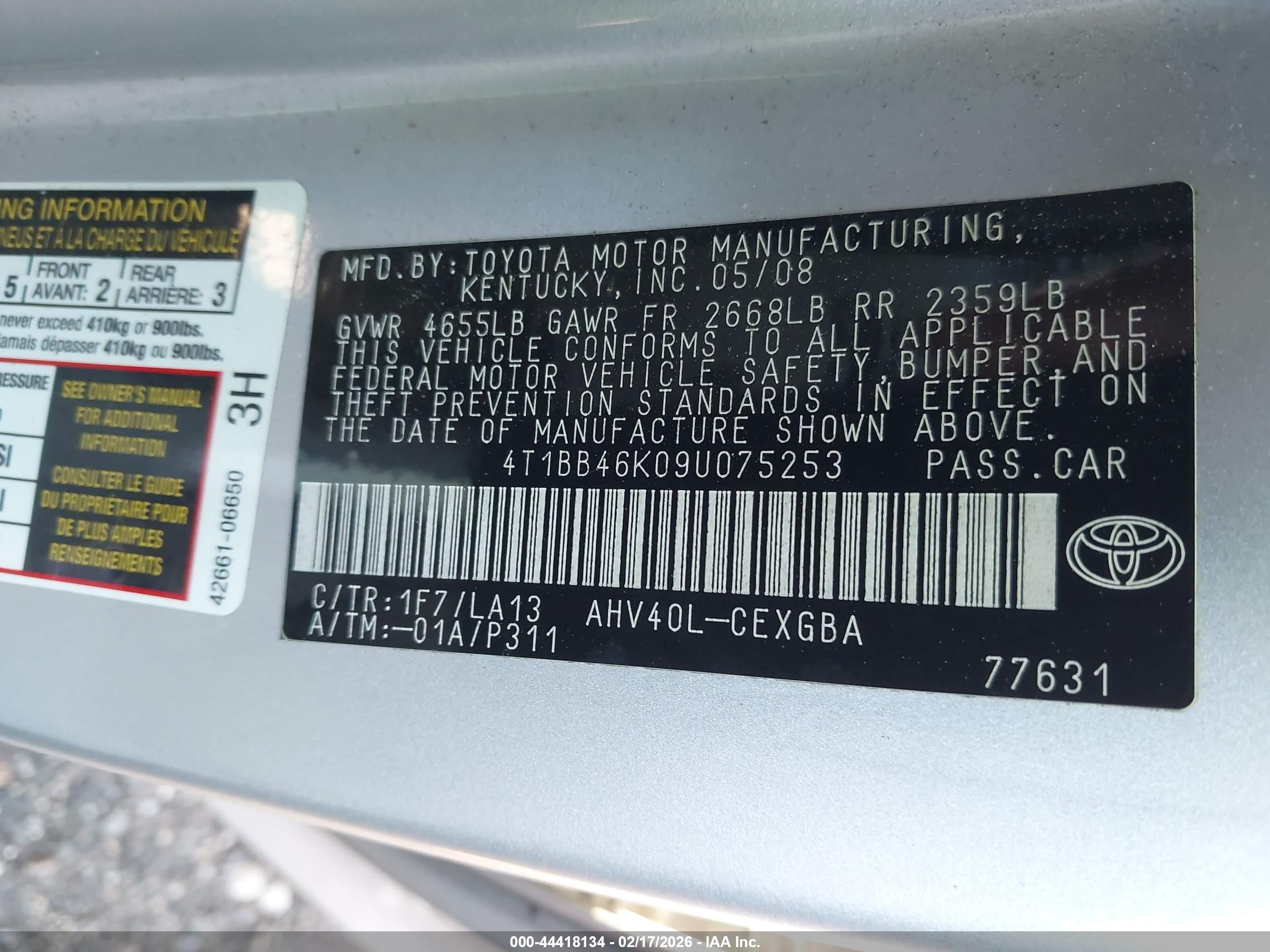 TOYOTA CAMRY image 9
