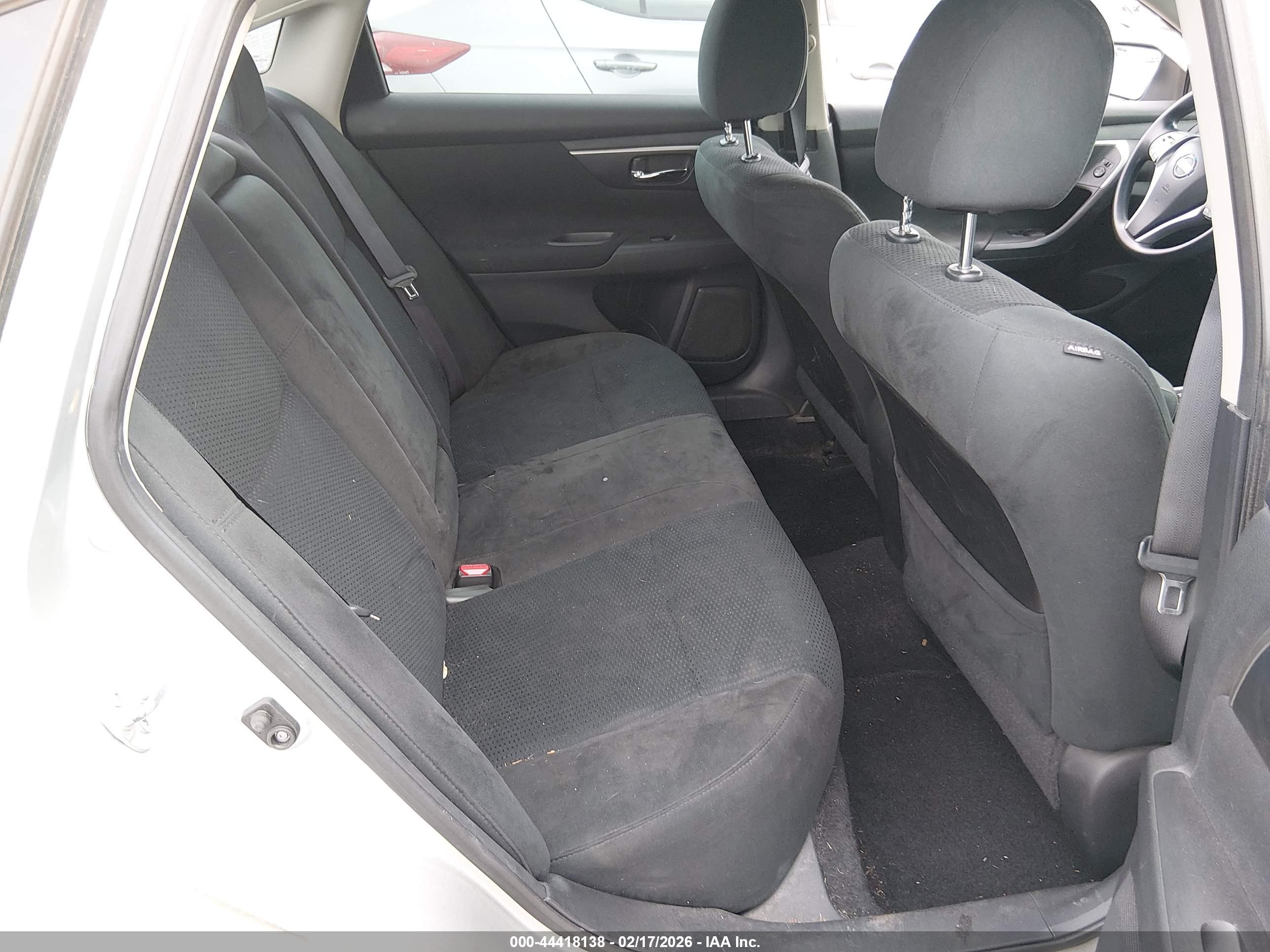 NISSAN ALTIMA image 8