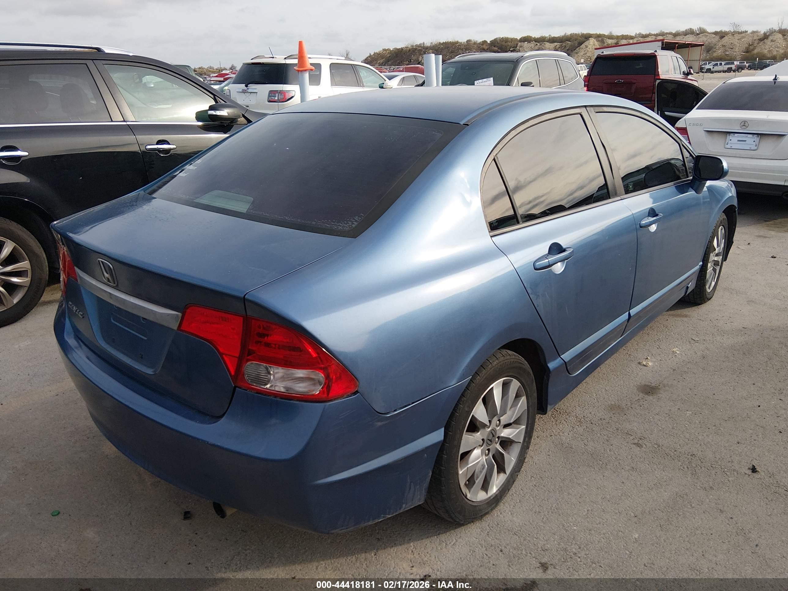 HONDA CIVIC image 4