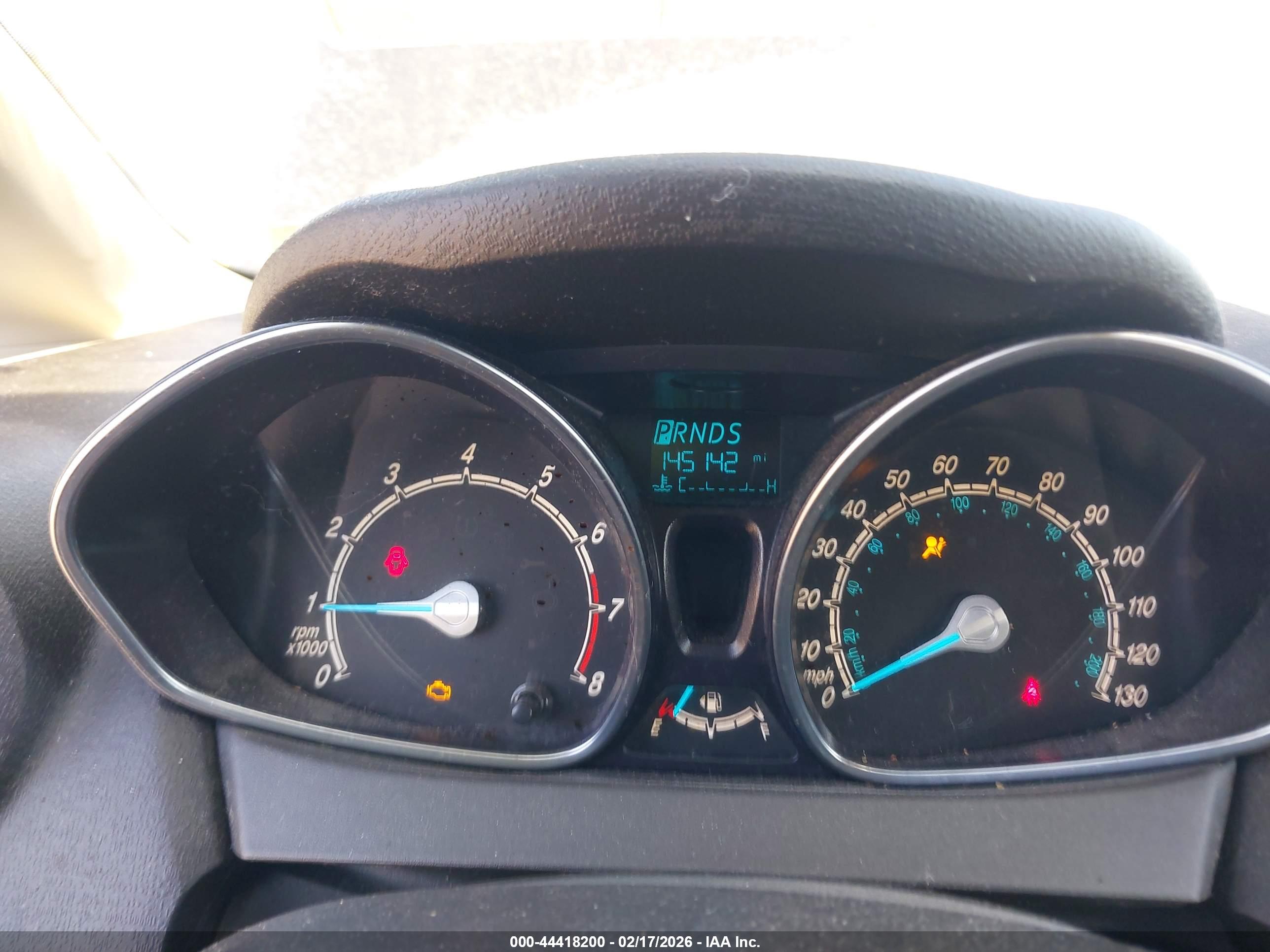 FORD FIESTA image 7